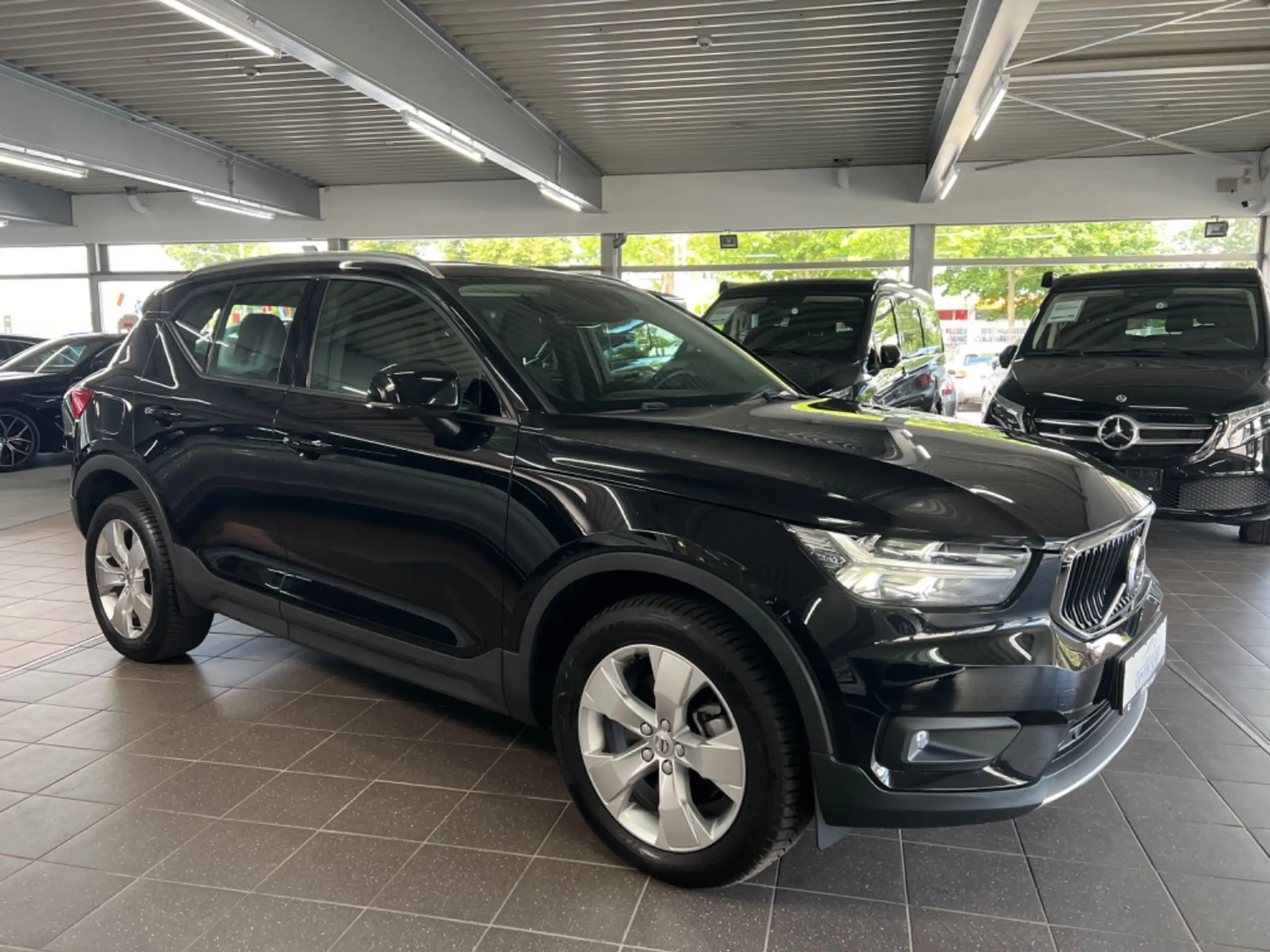 Volvo - XC40