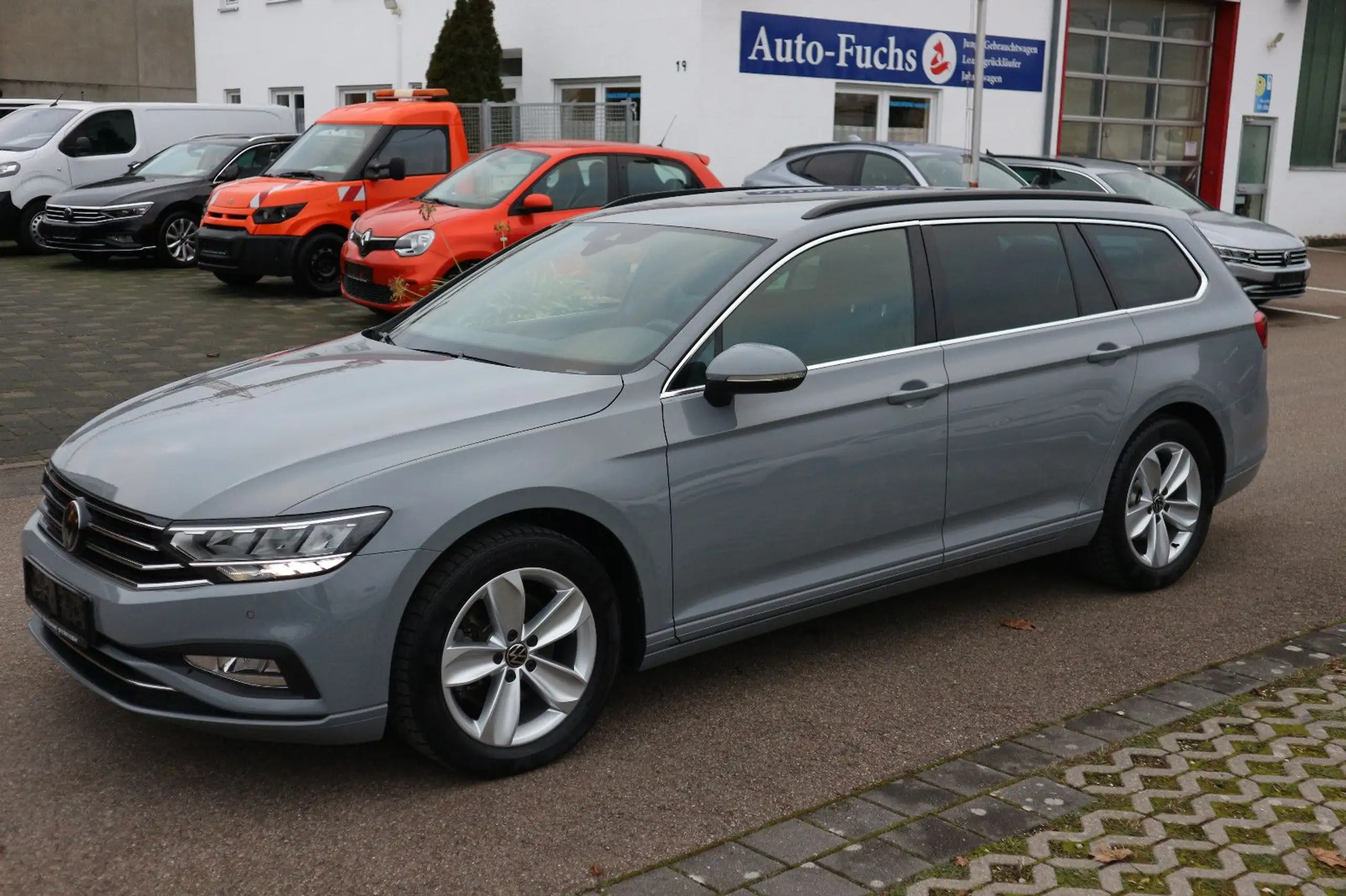 Volkswagen - Passat