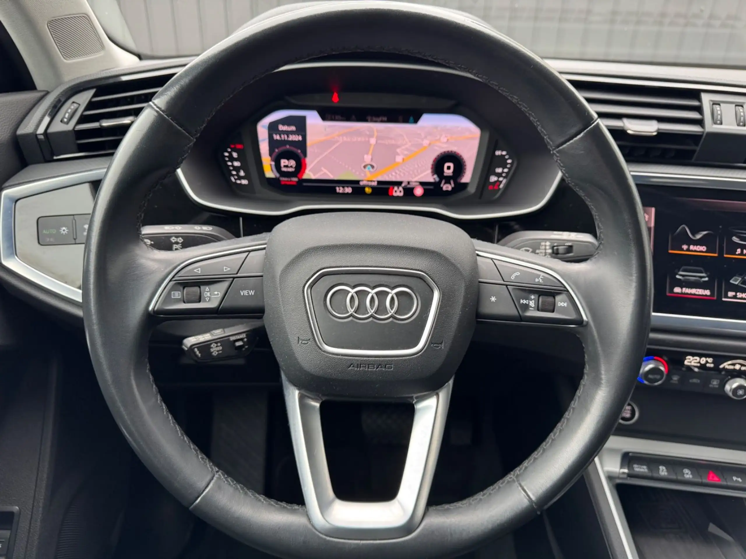 Audi - Q3