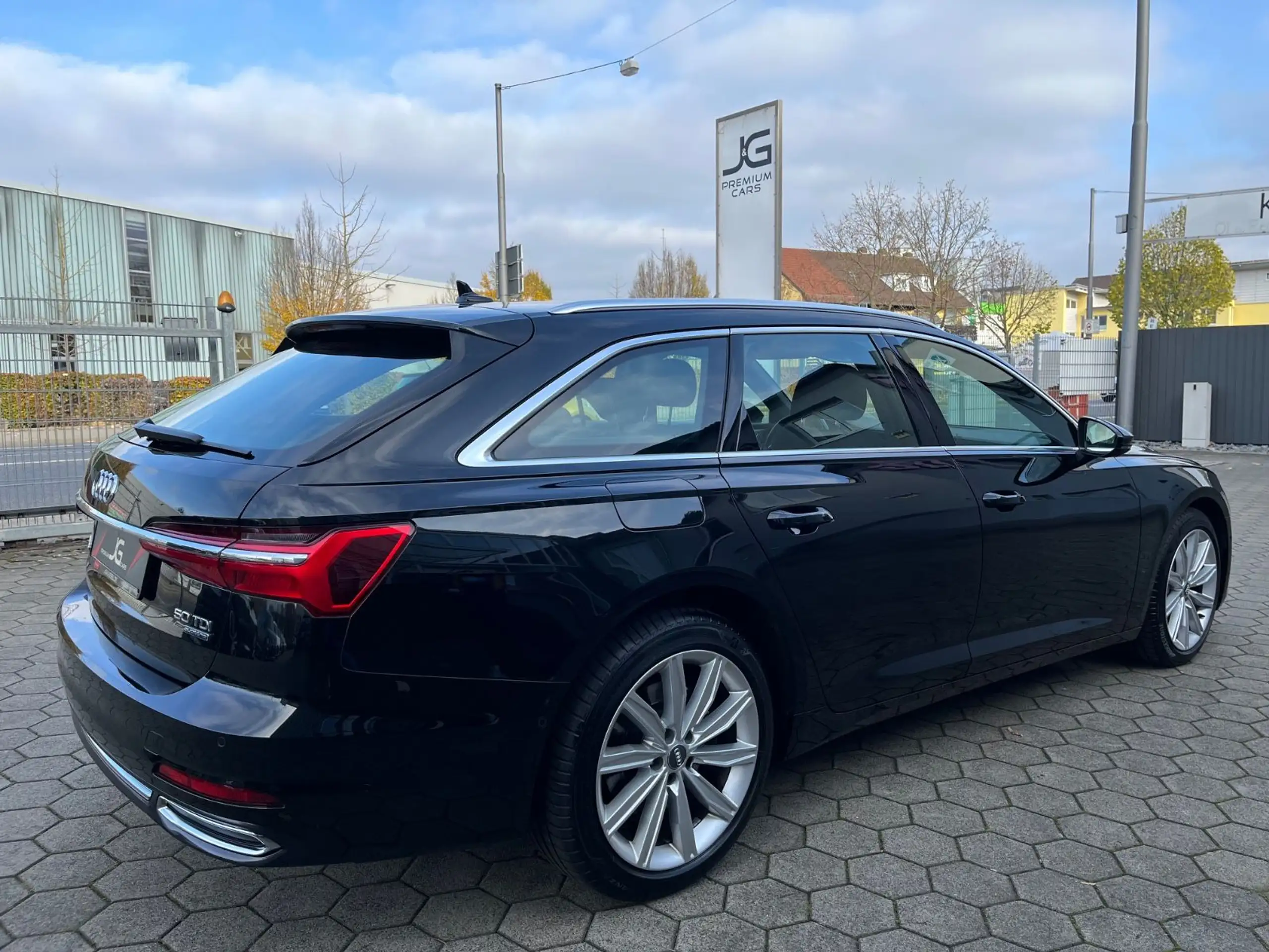 Audi - A6