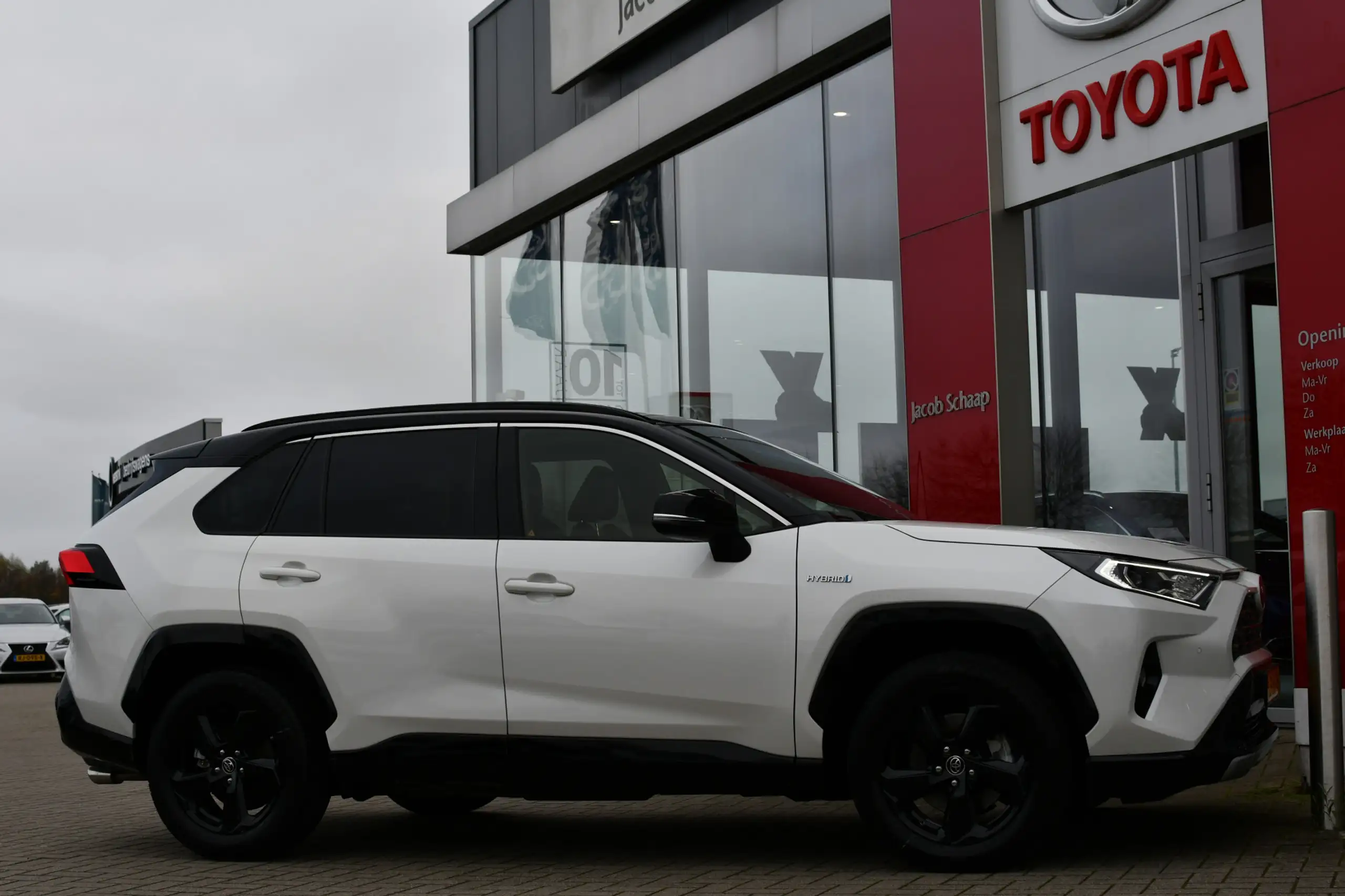 Toyota - RAV 4