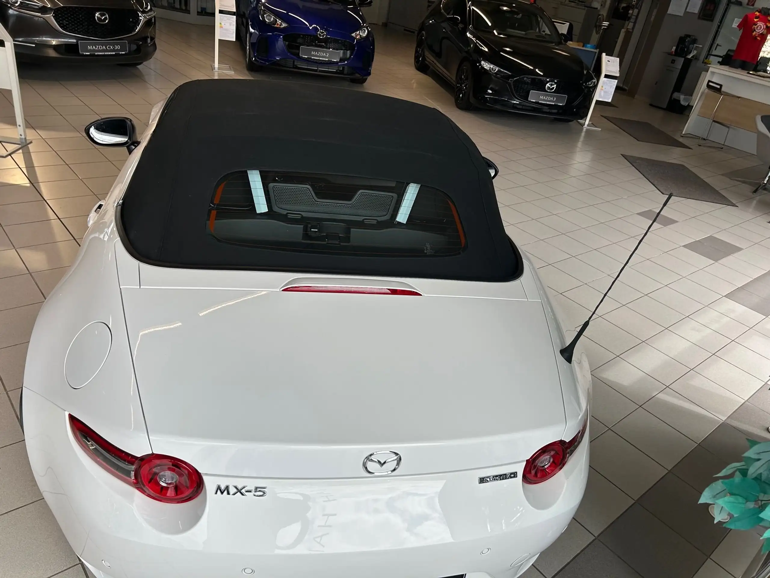 Mazda - MX-5