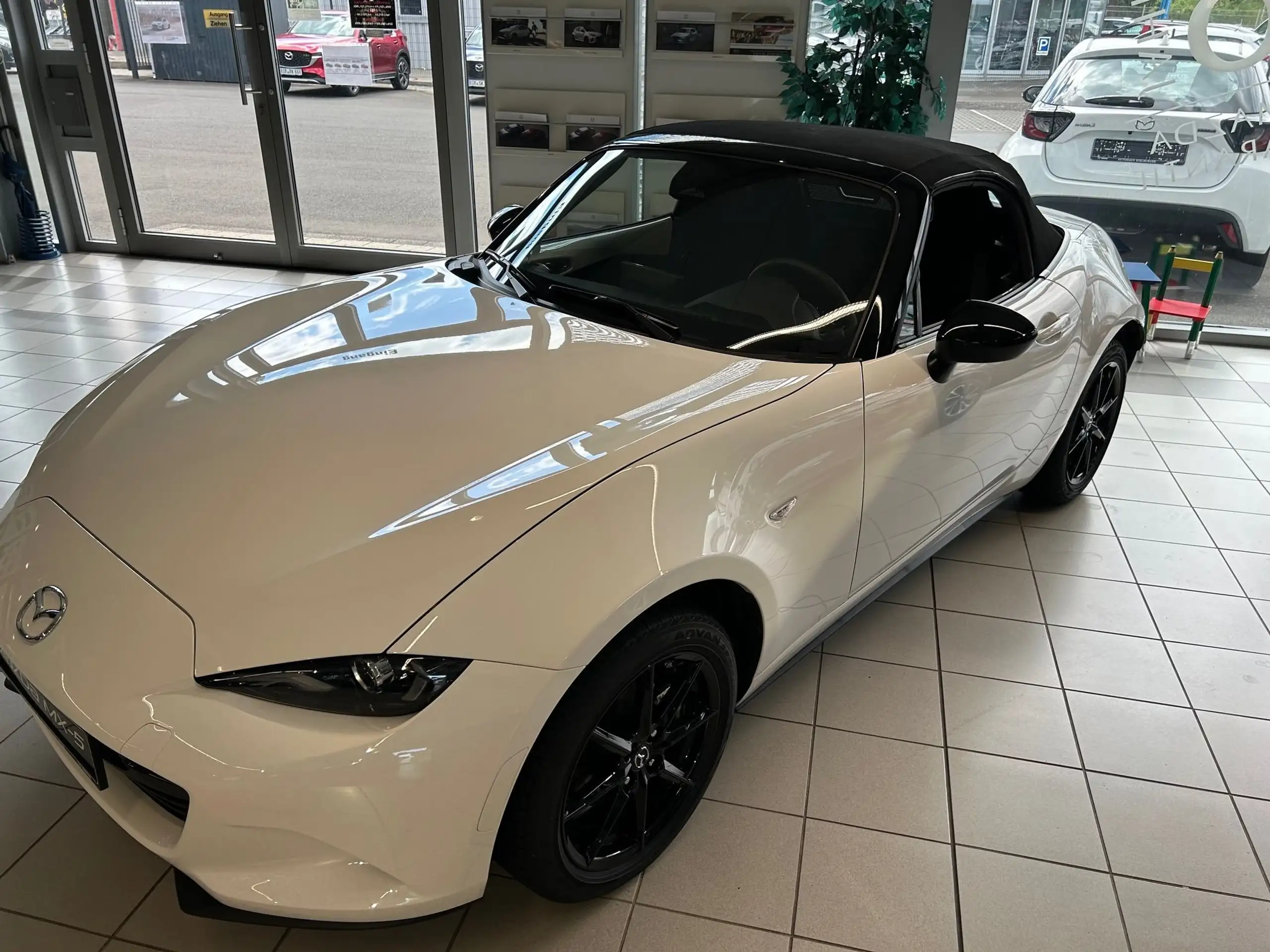 Mazda - MX-5