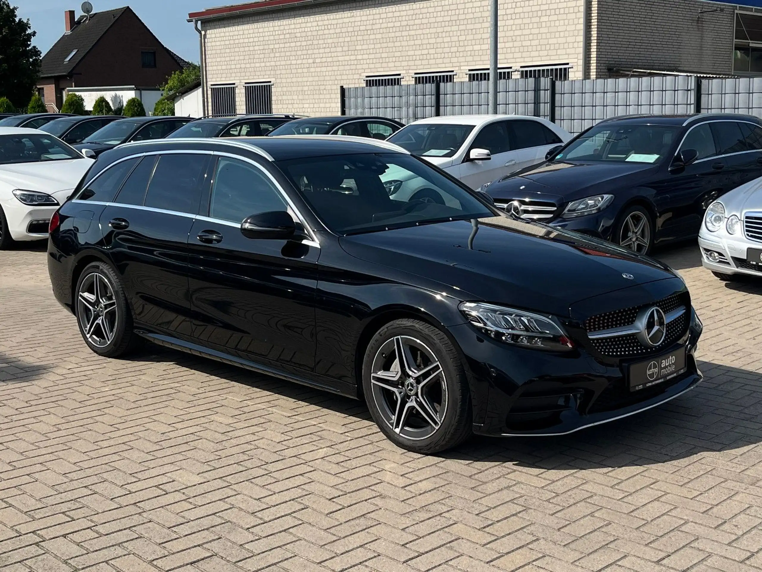 Mercedes-Benz - C 220