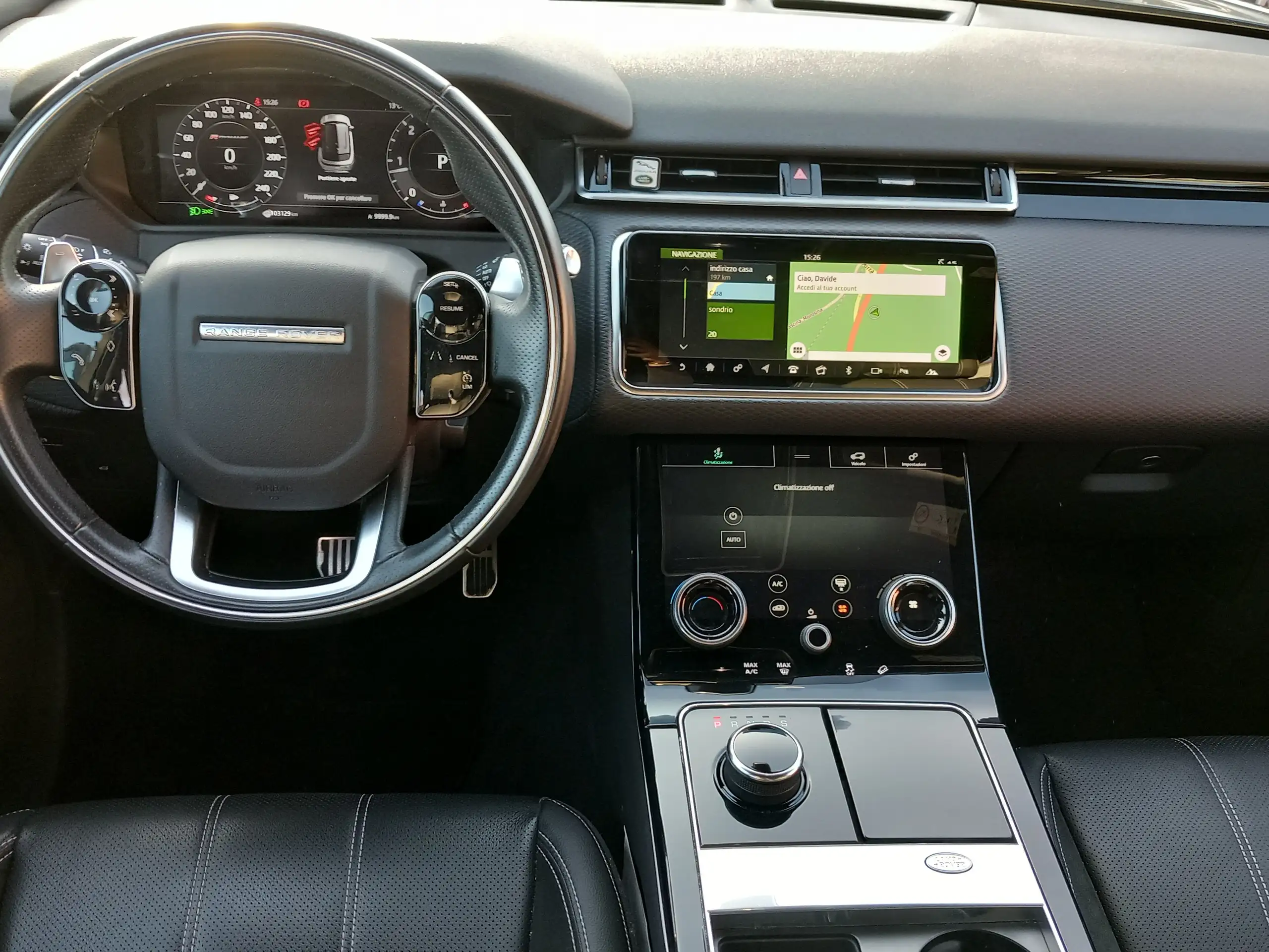 Land Rover - Range Rover Velar