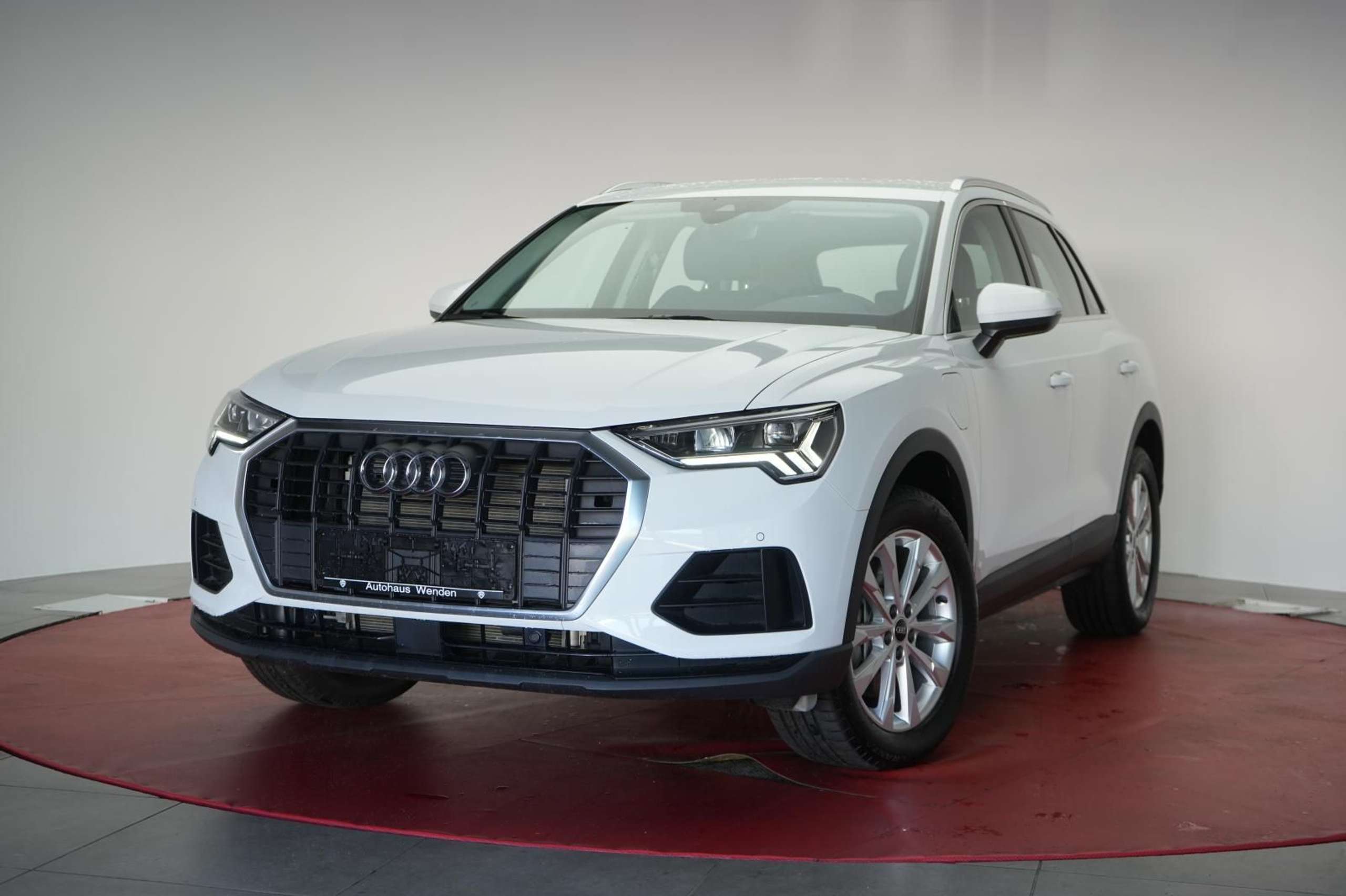 Audi - Q3