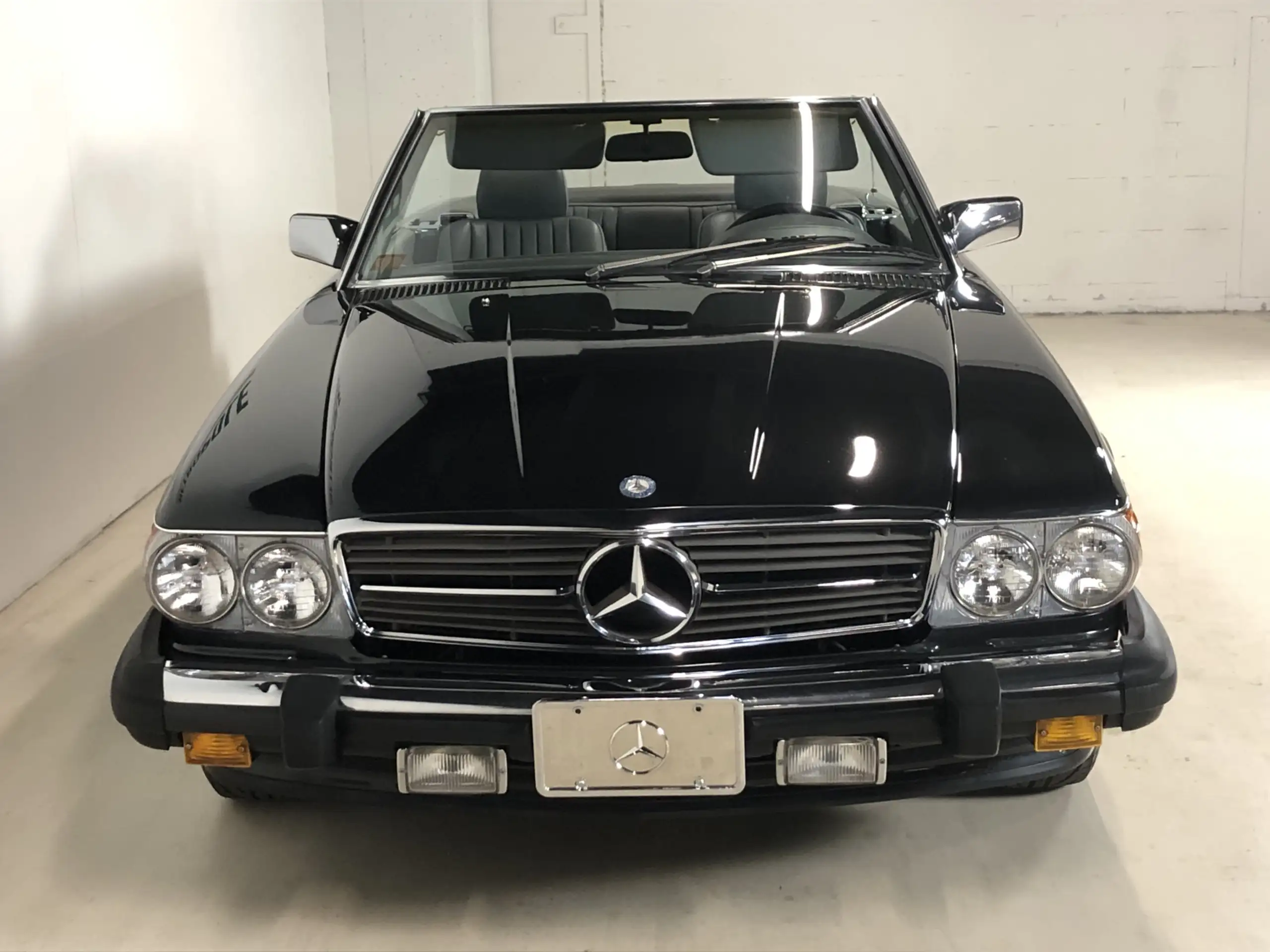 Mercedes-Benz - SL 560