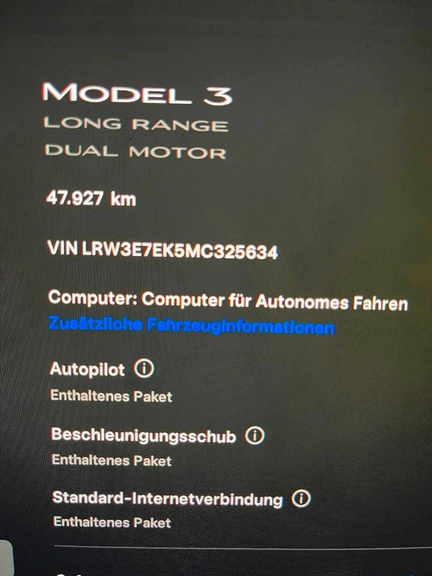 Tesla - Model 3