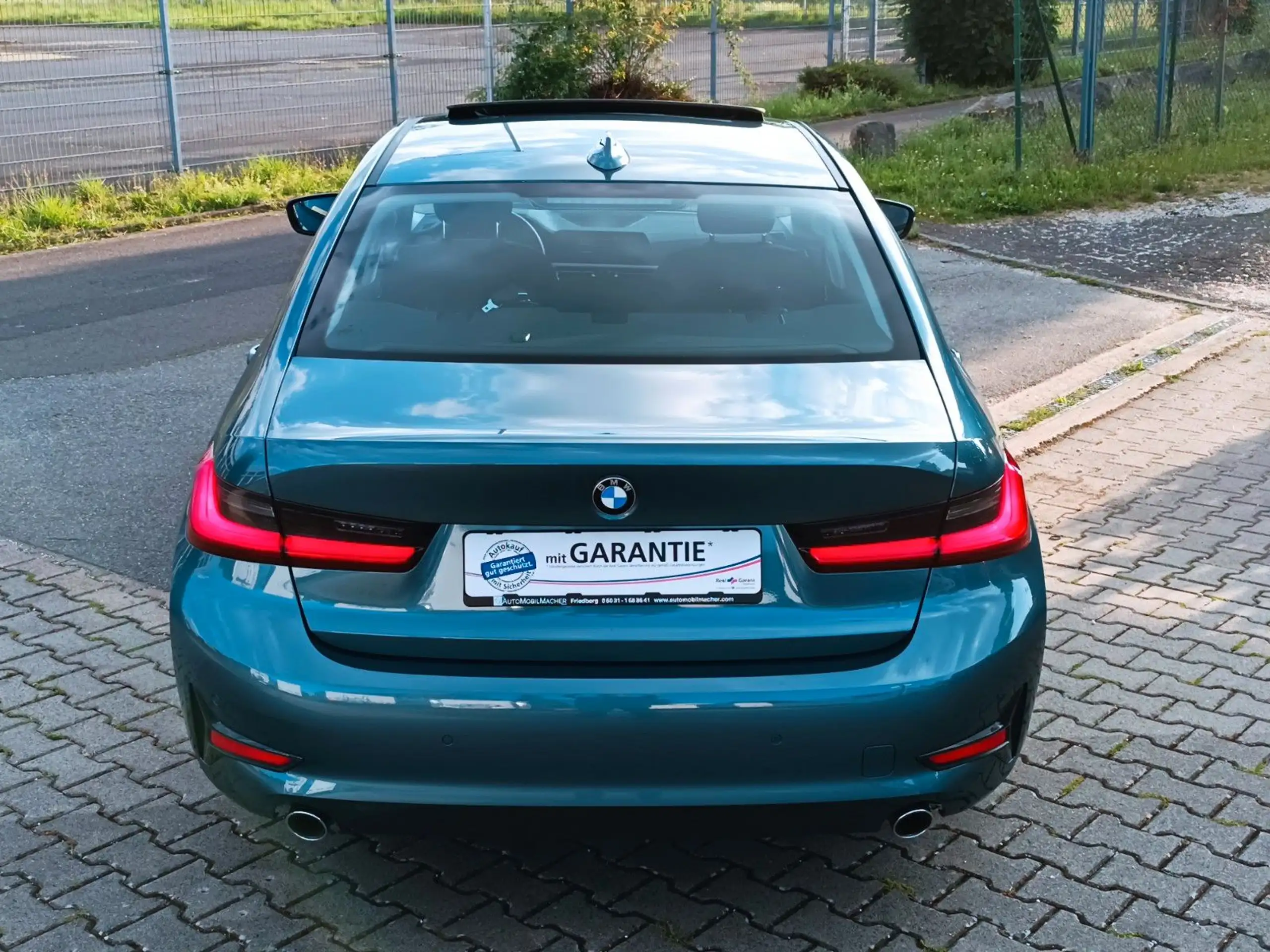 BMW - 318