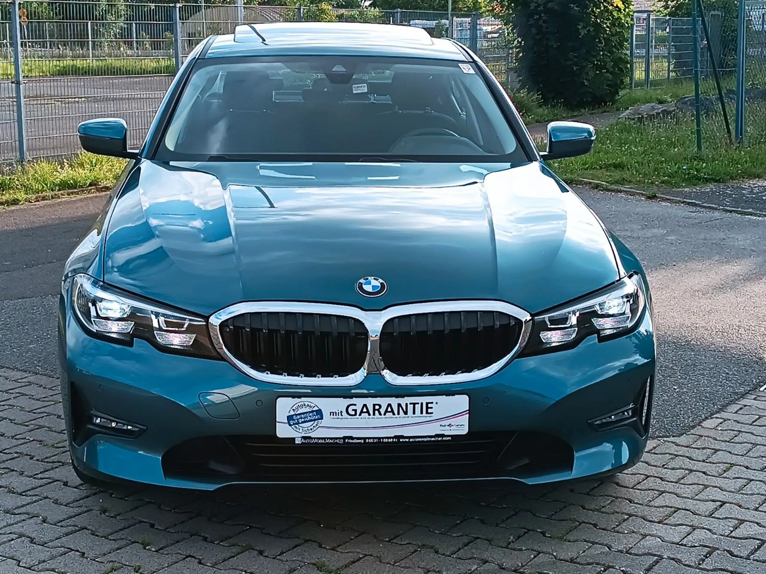 BMW - 318