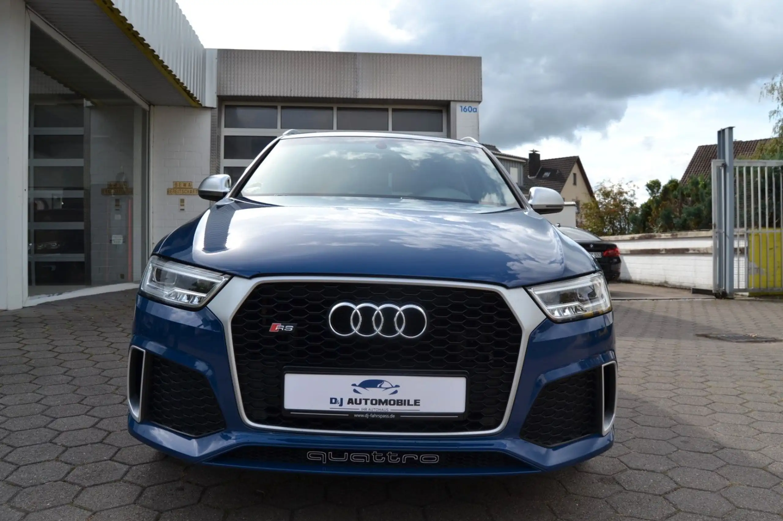 Audi - RS Q3