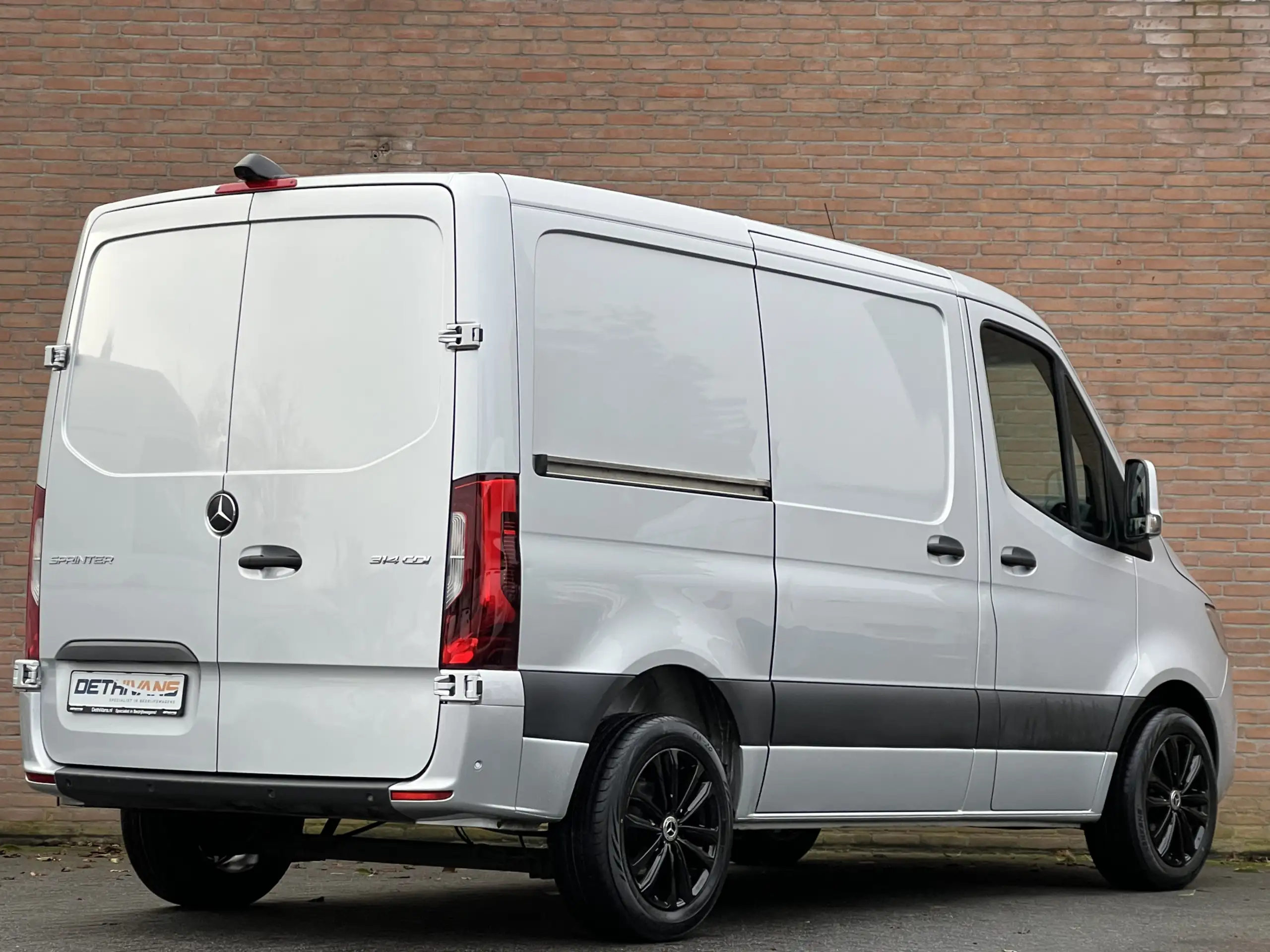 Mercedes-Benz - Sprinter