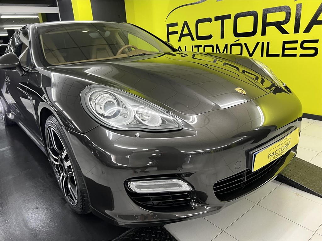 Porsche - Panamera