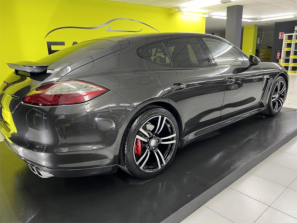 Porsche - Panamera