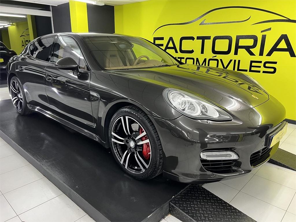 Porsche - Panamera