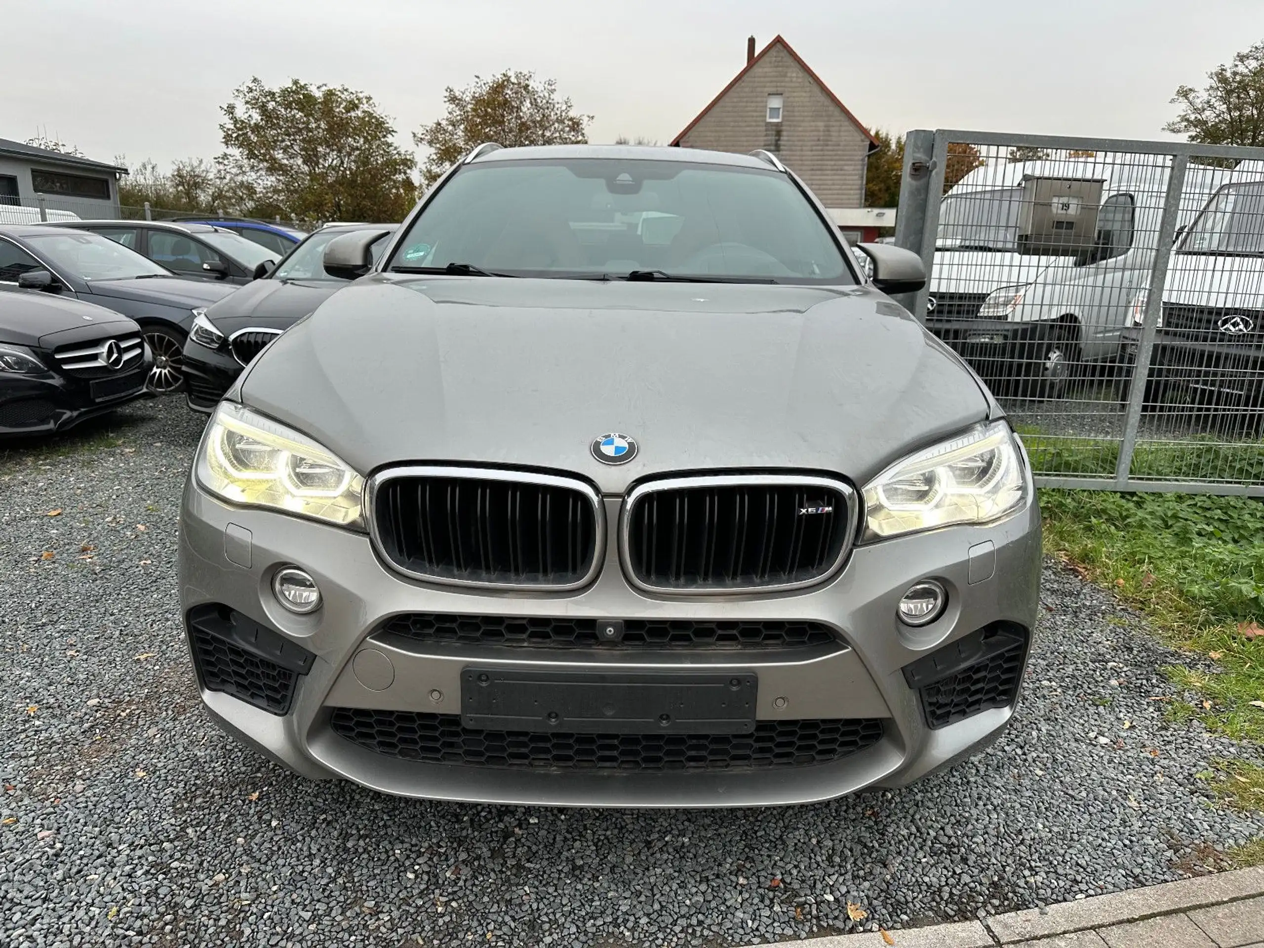 BMW - X6 M