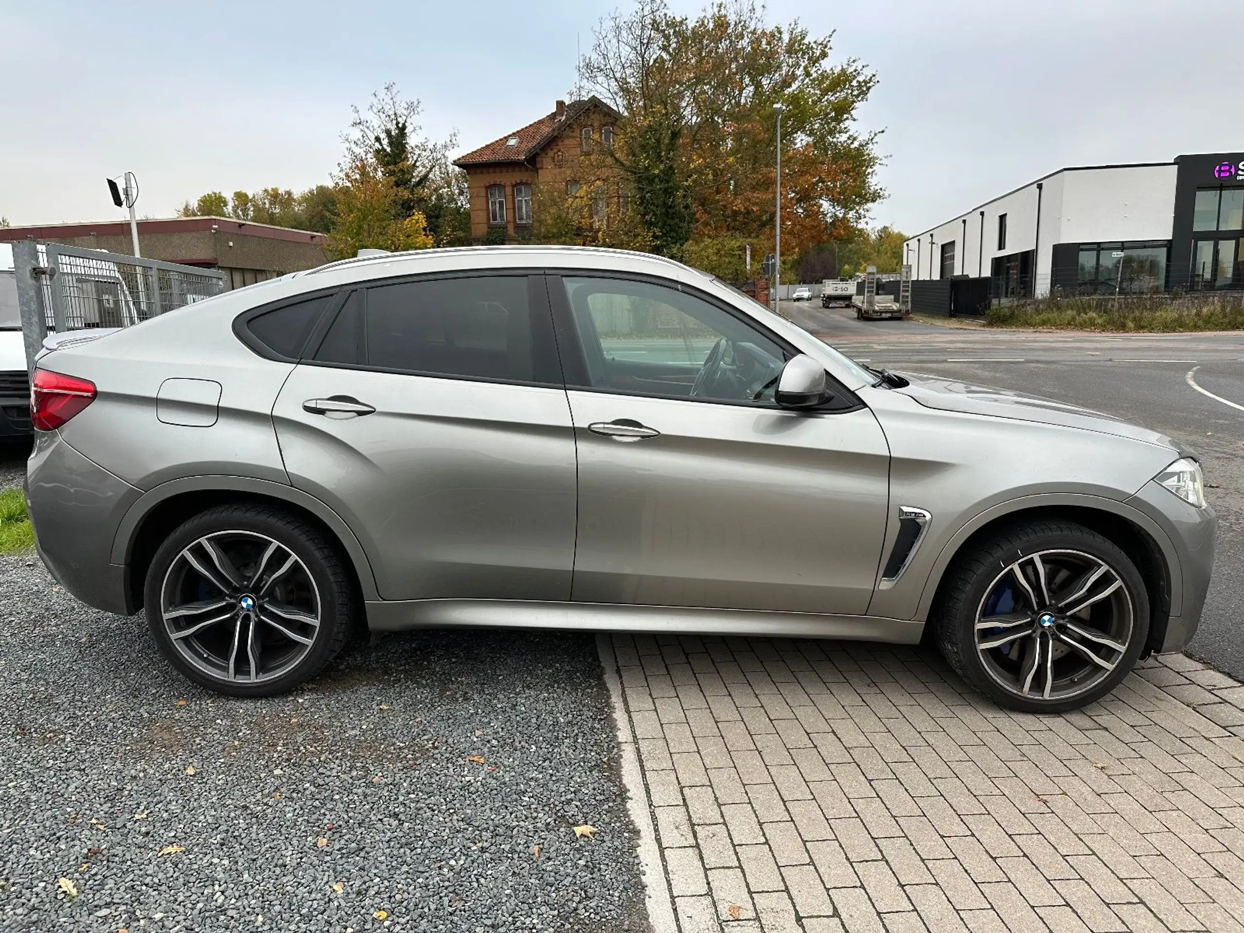 BMW - X6 M