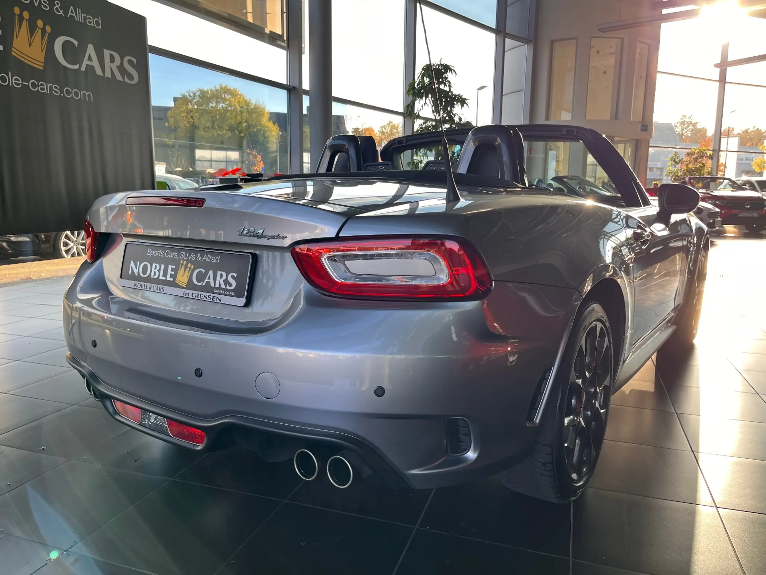 Abarth - 124 Spider