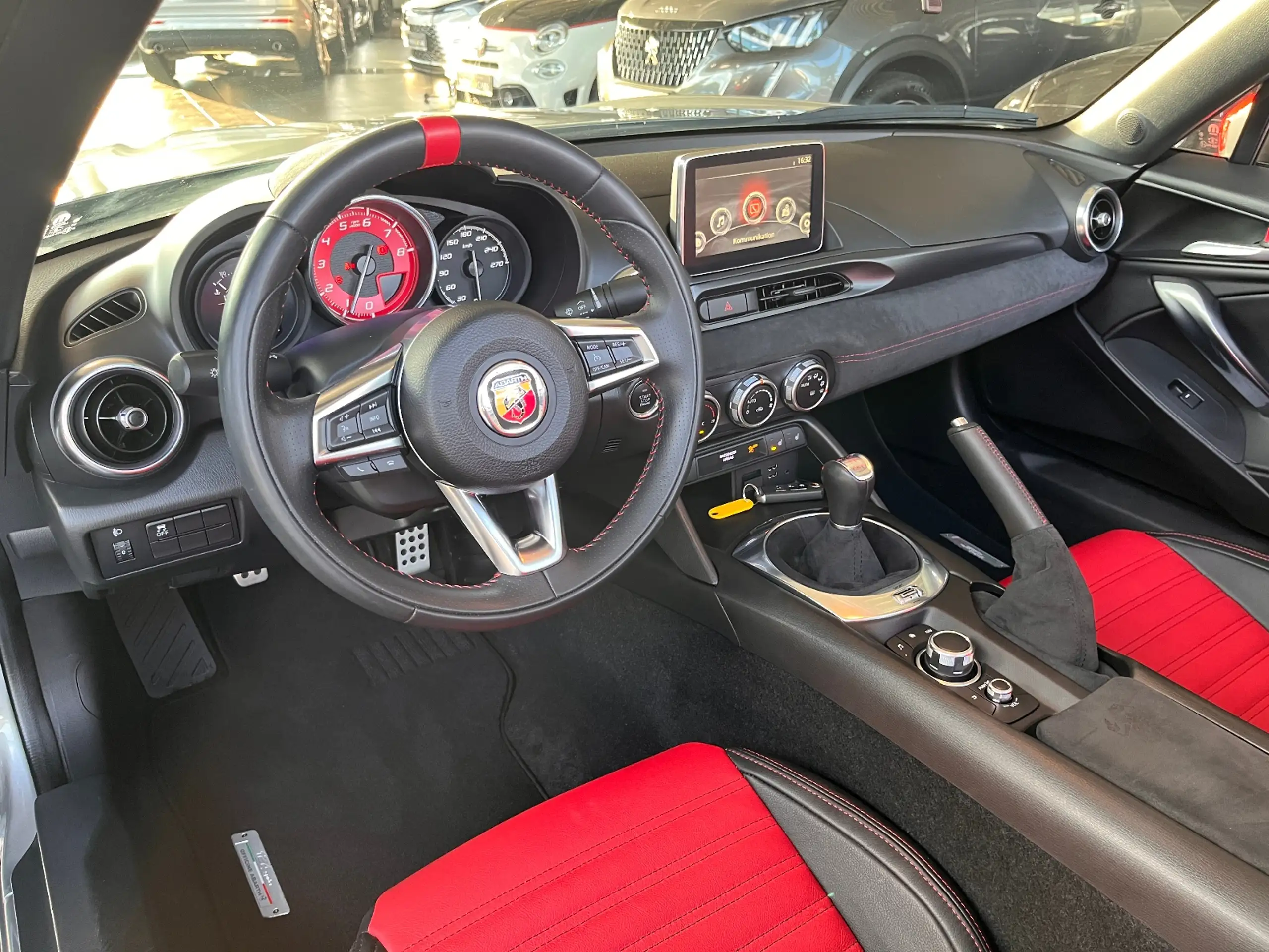 Abarth - 124 Spider