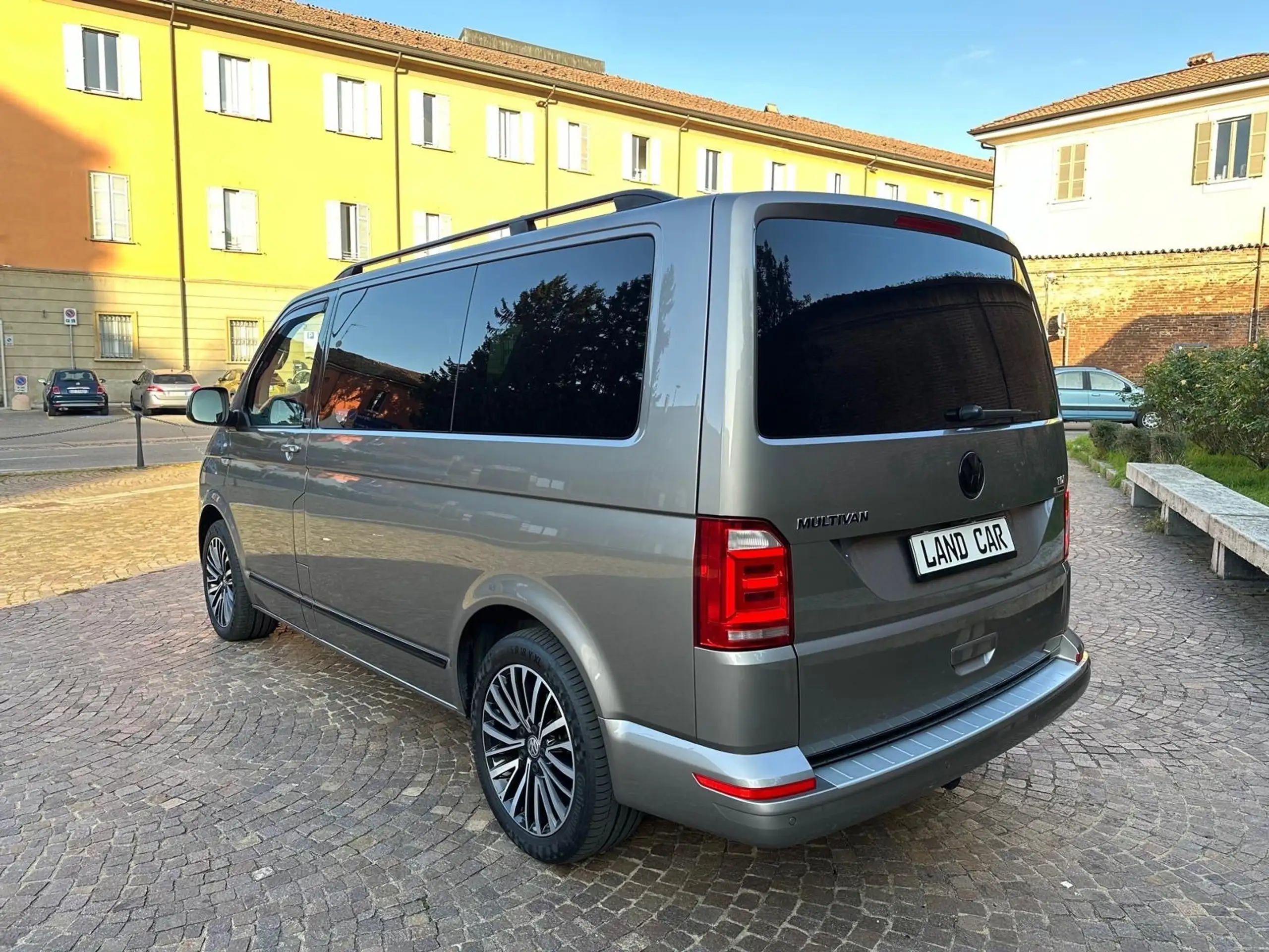 Volkswagen - T6 Multivan