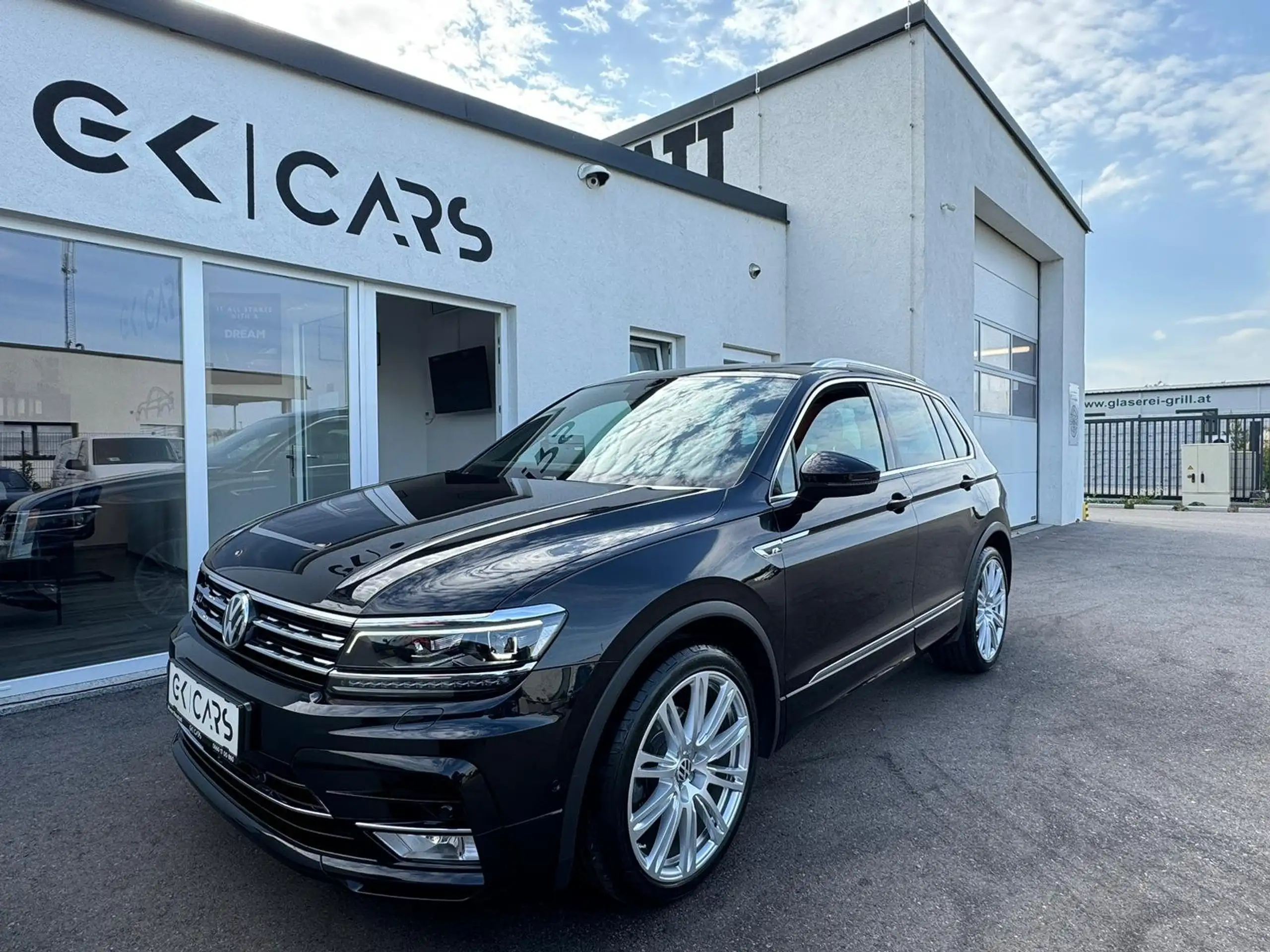 Volkswagen - Tiguan