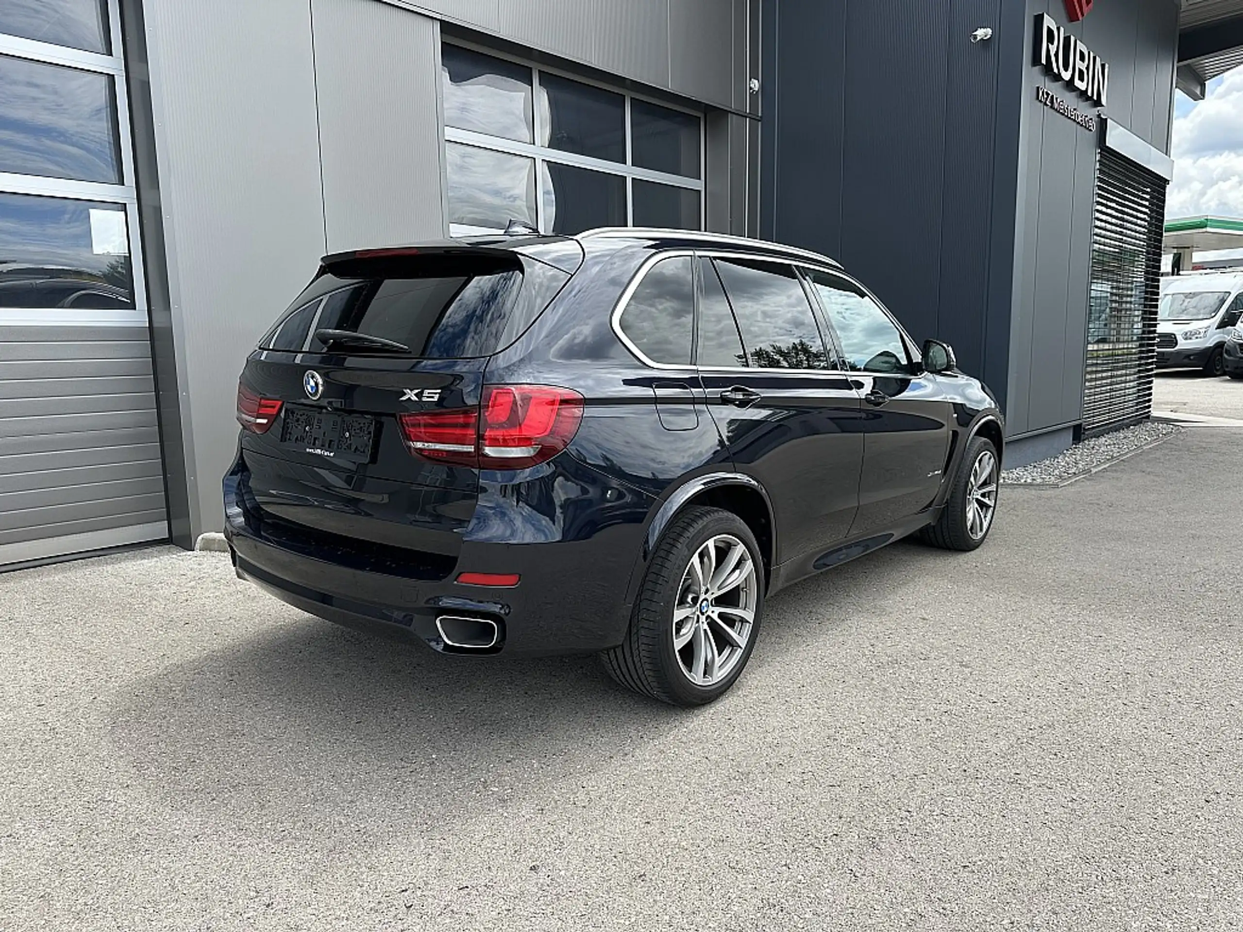 BMW - X5