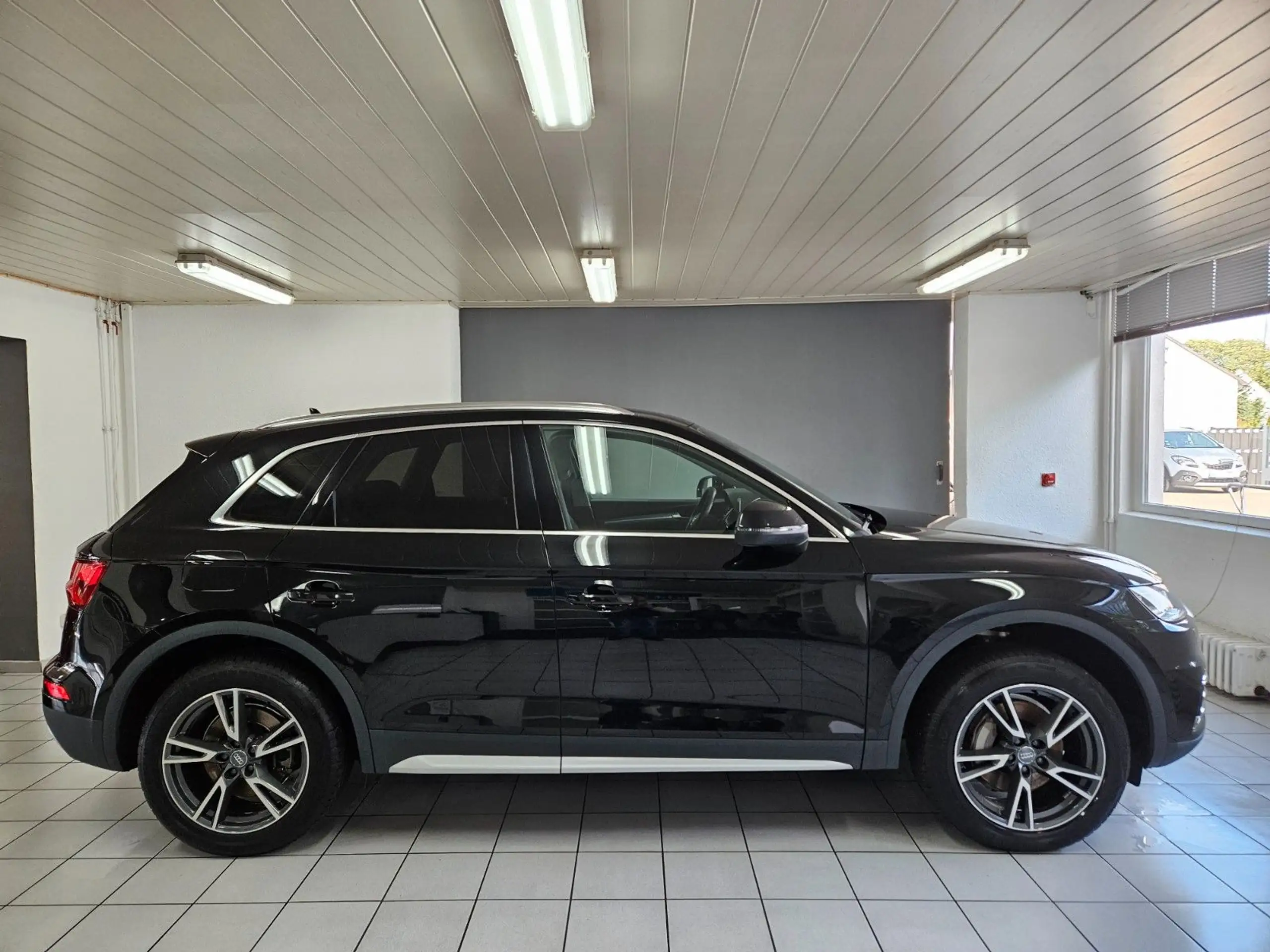 Audi - Q5