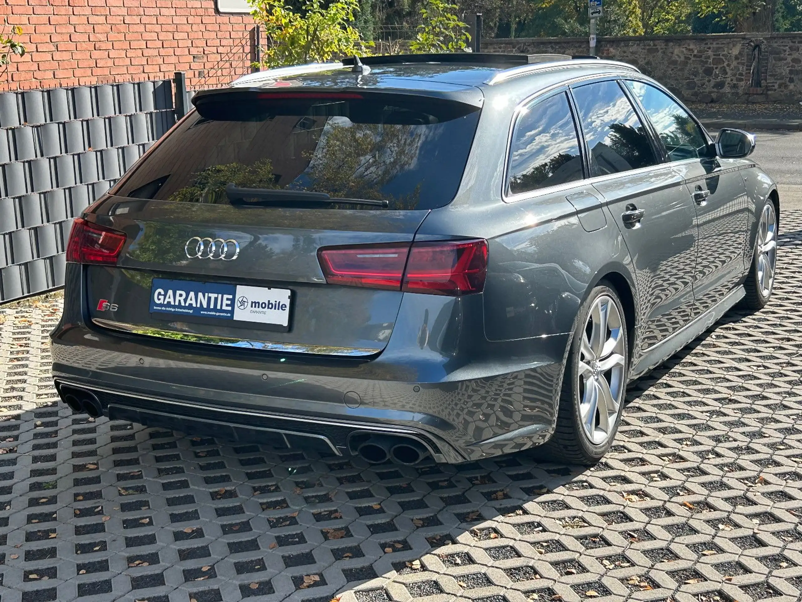 Audi - S6