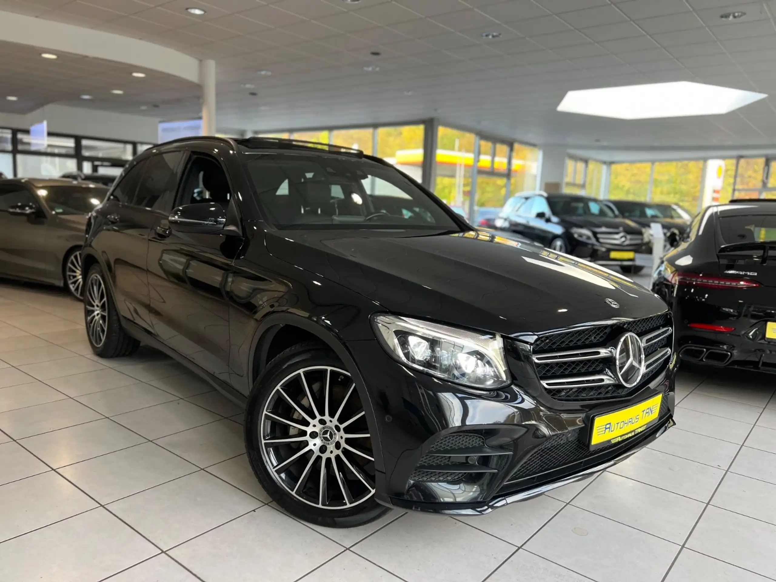 Mercedes-Benz - GLC 350