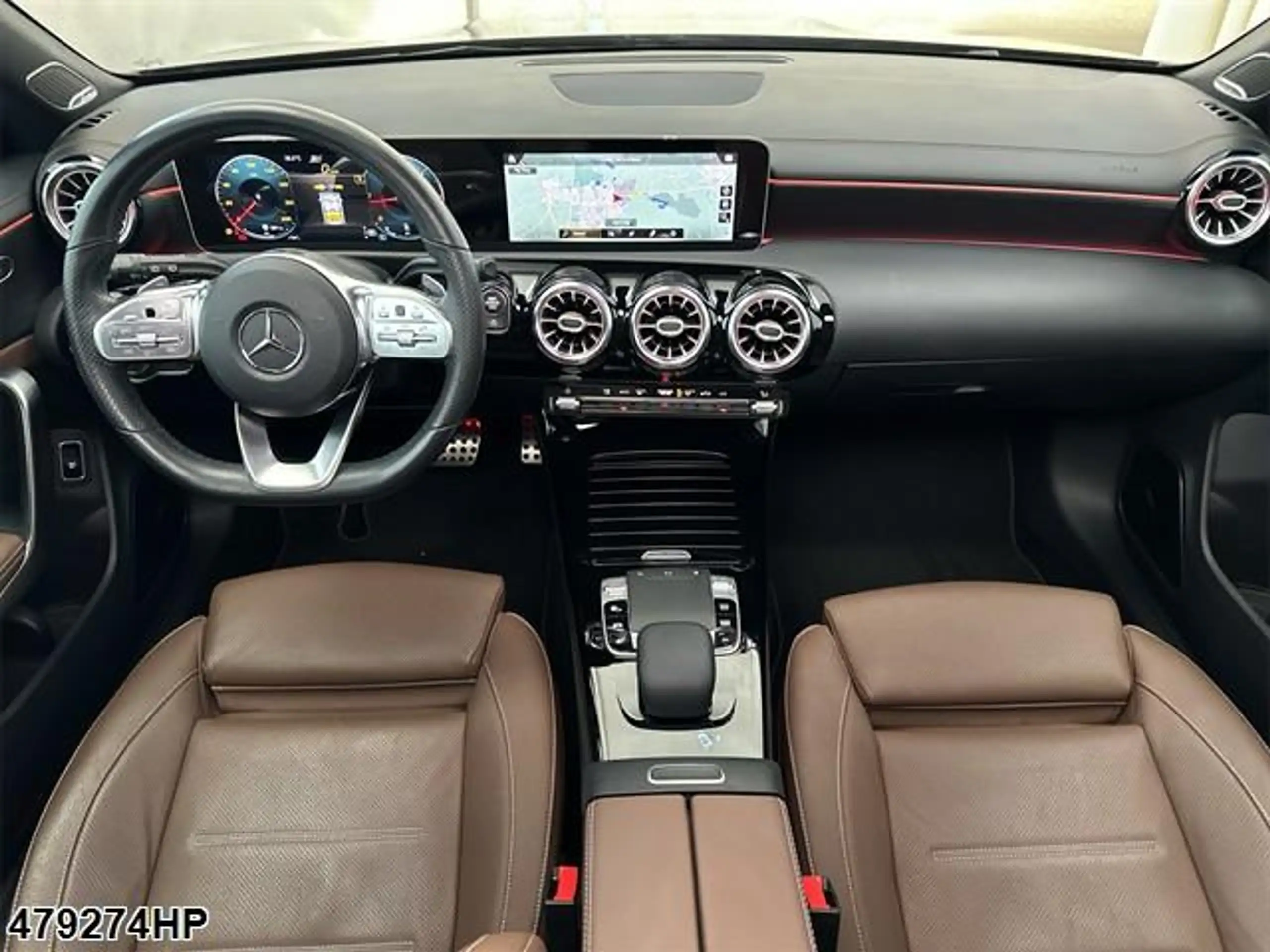 Mercedes-Benz - CLA 200