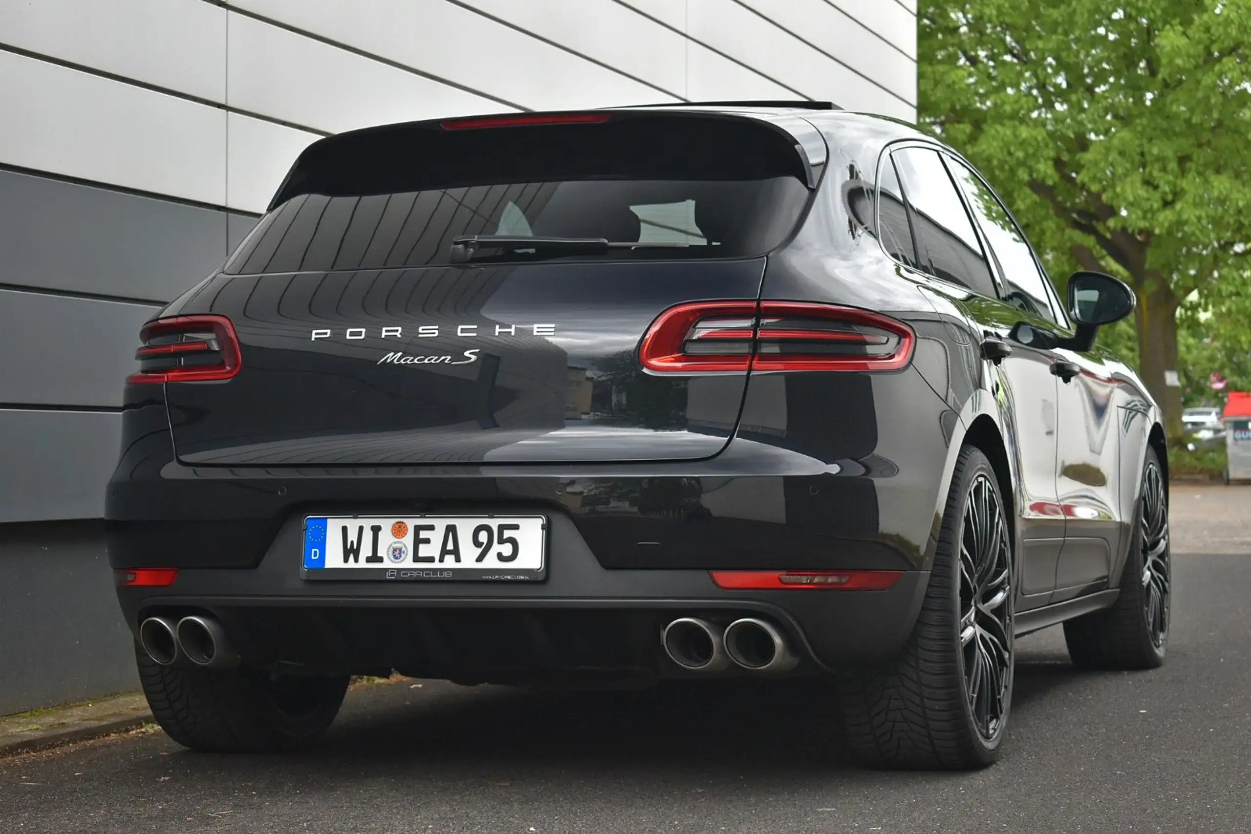 Porsche - Macan