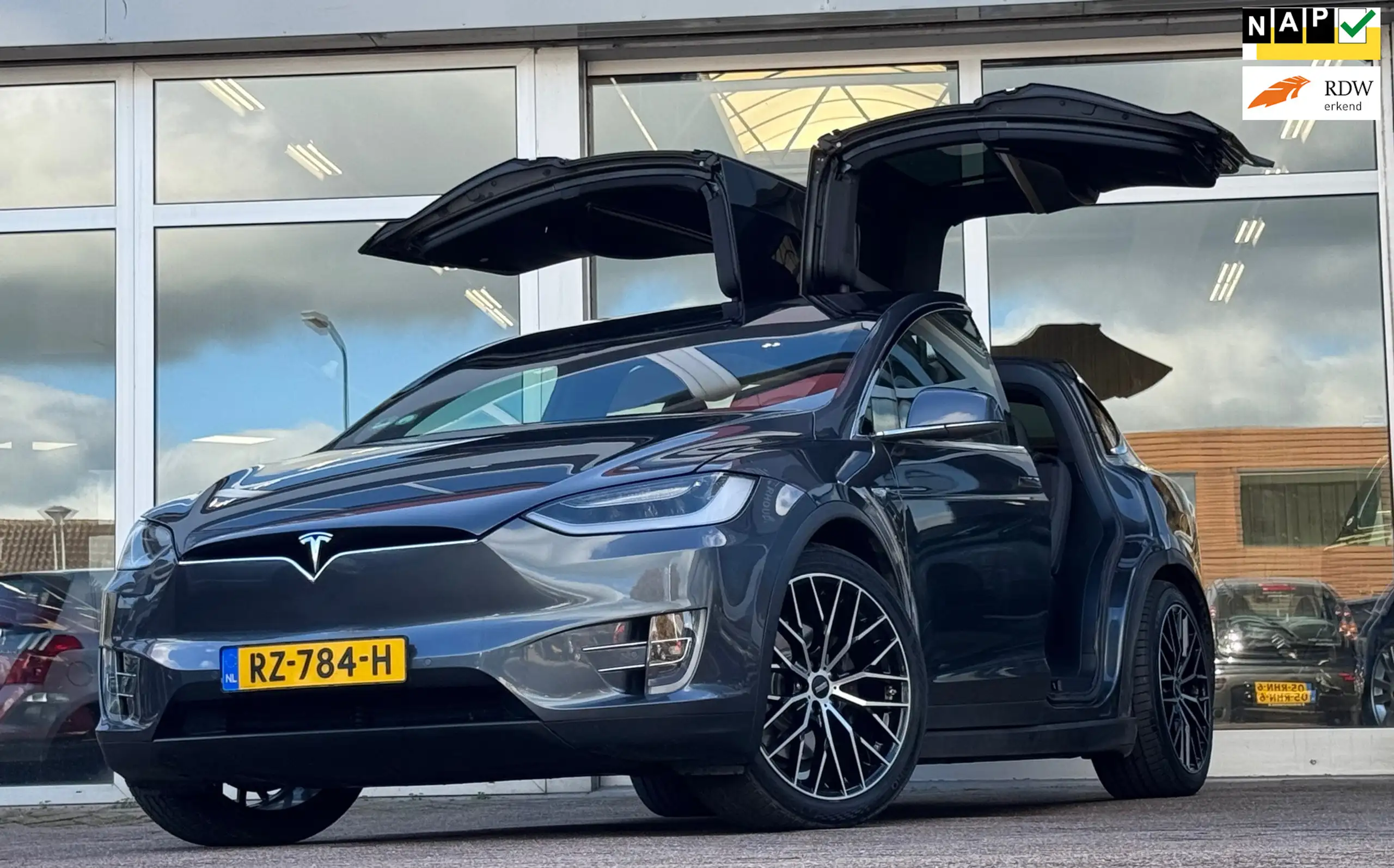 Tesla - Model X