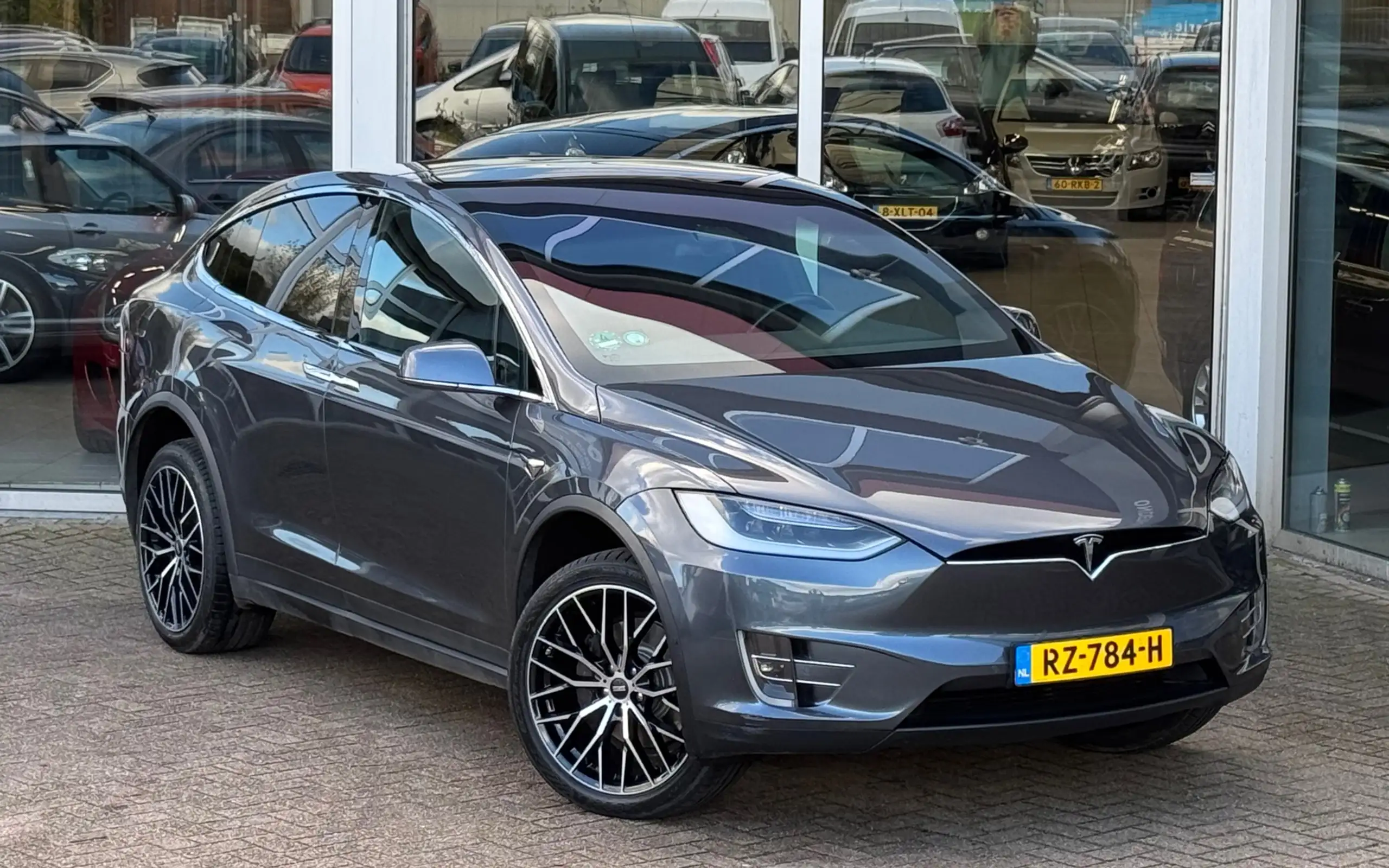 Tesla - Model X