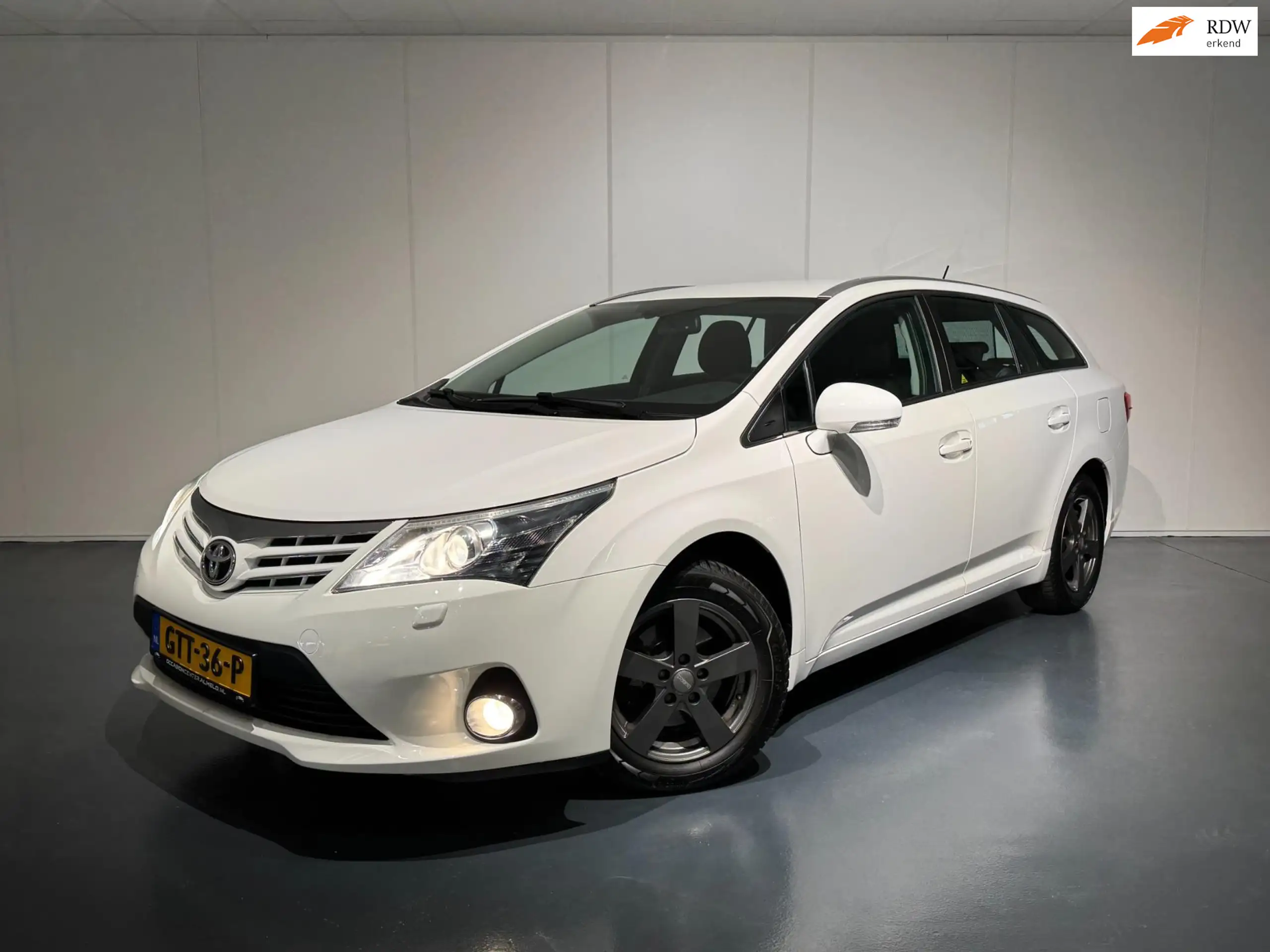 Toyota - Avensis