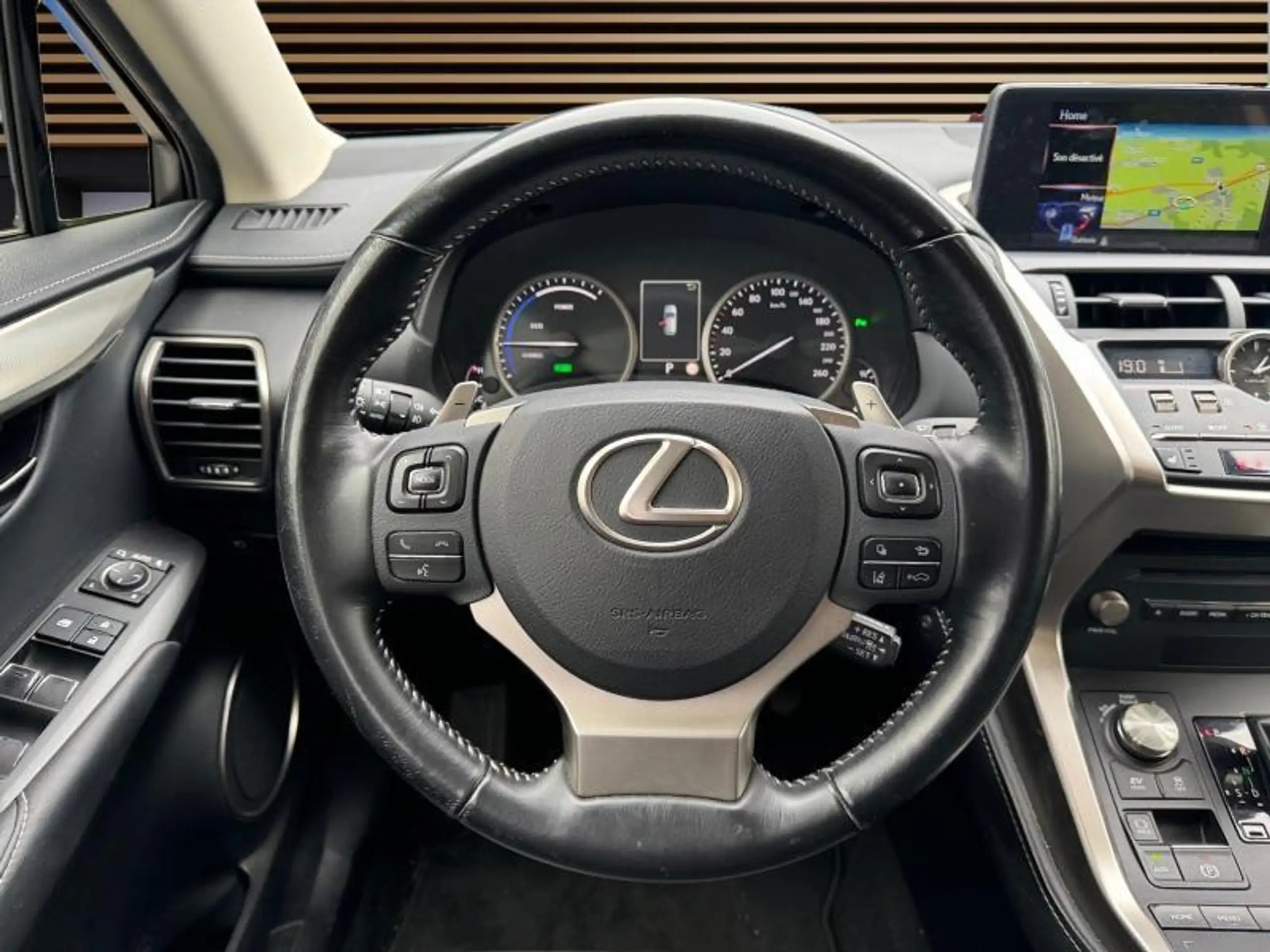 Lexus - NX 300h