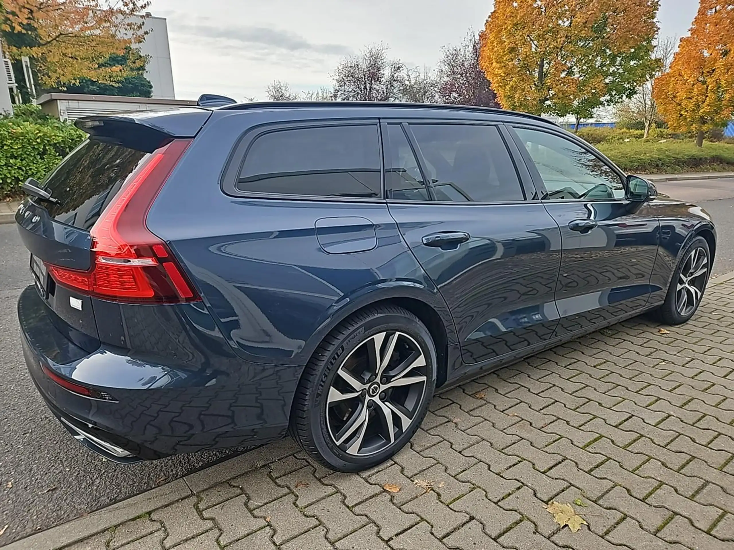 Volvo - V60