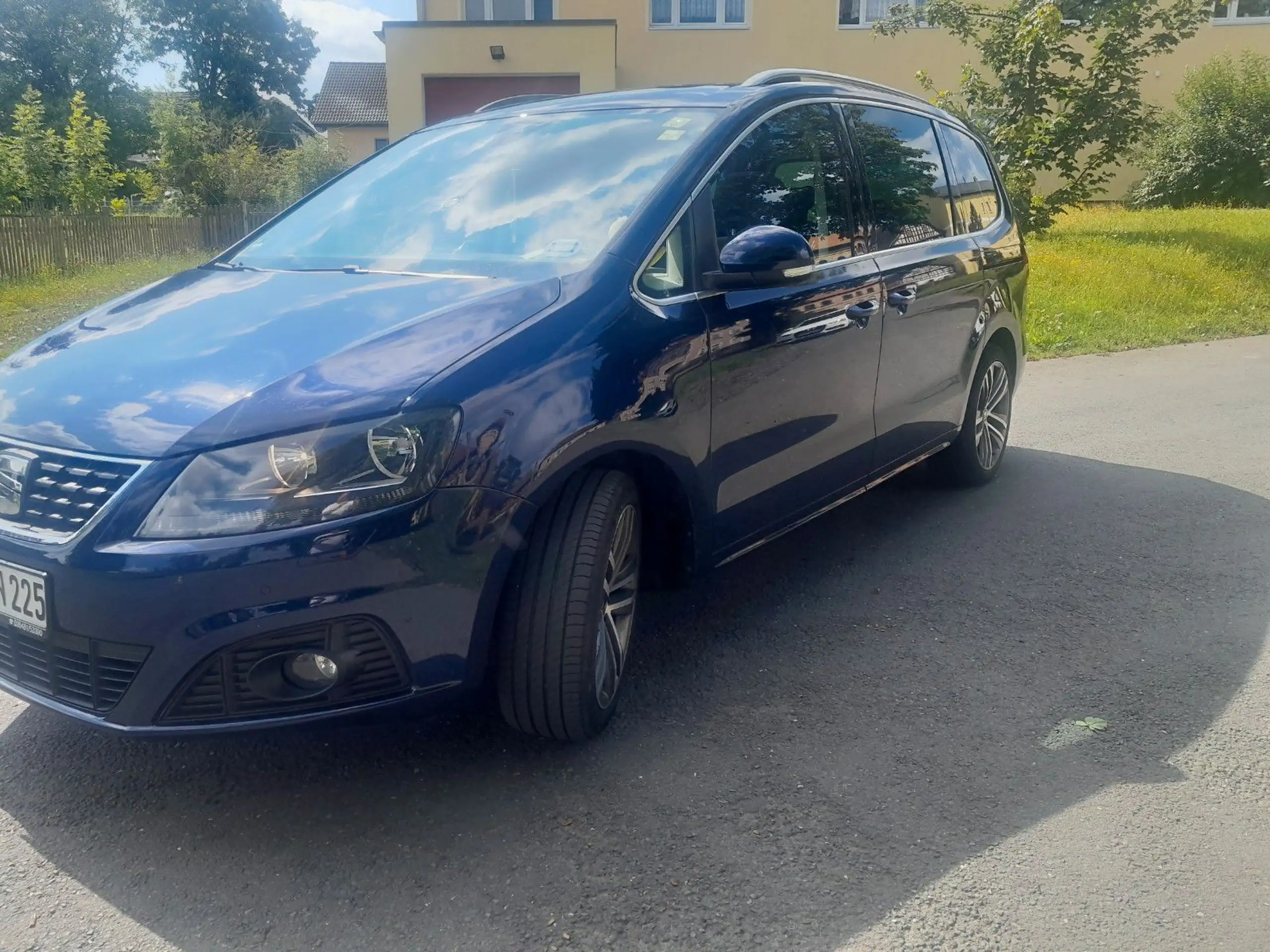 SEAT - Alhambra