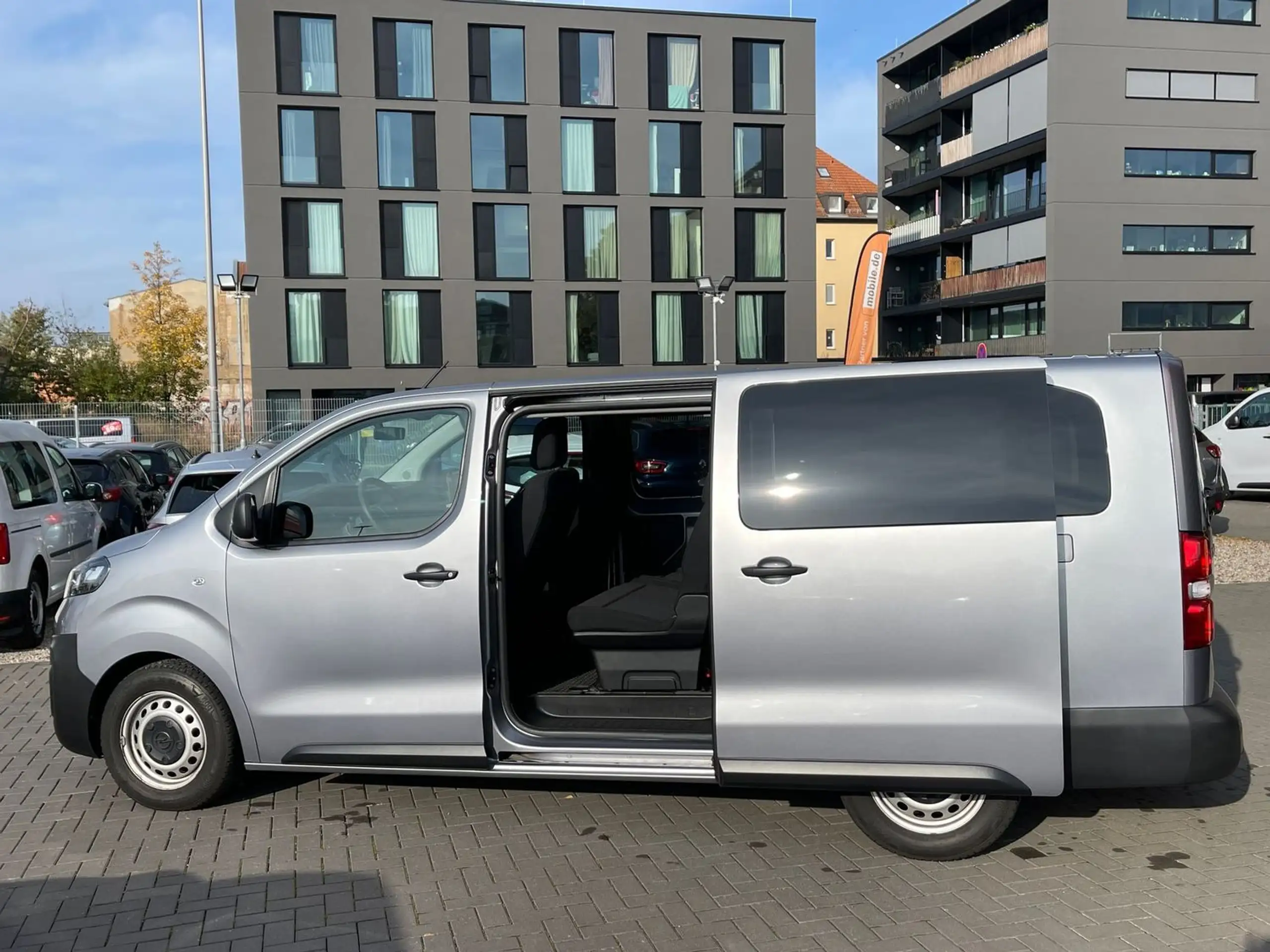 Opel - Vivaro