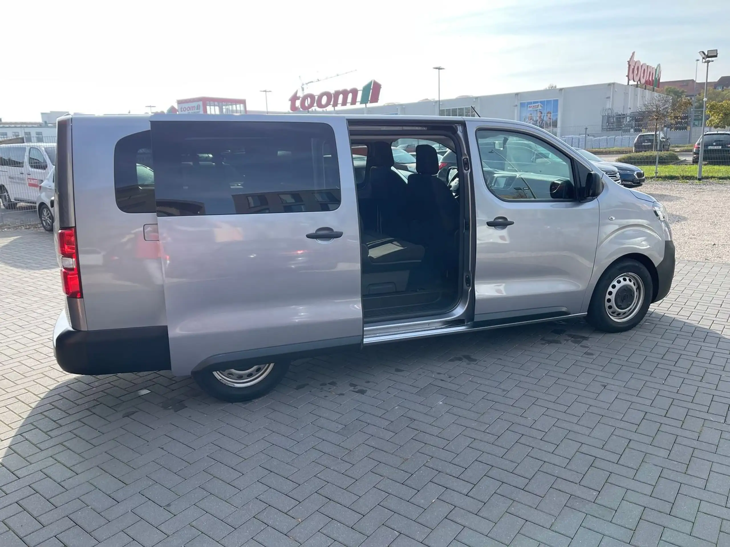 Opel - Vivaro