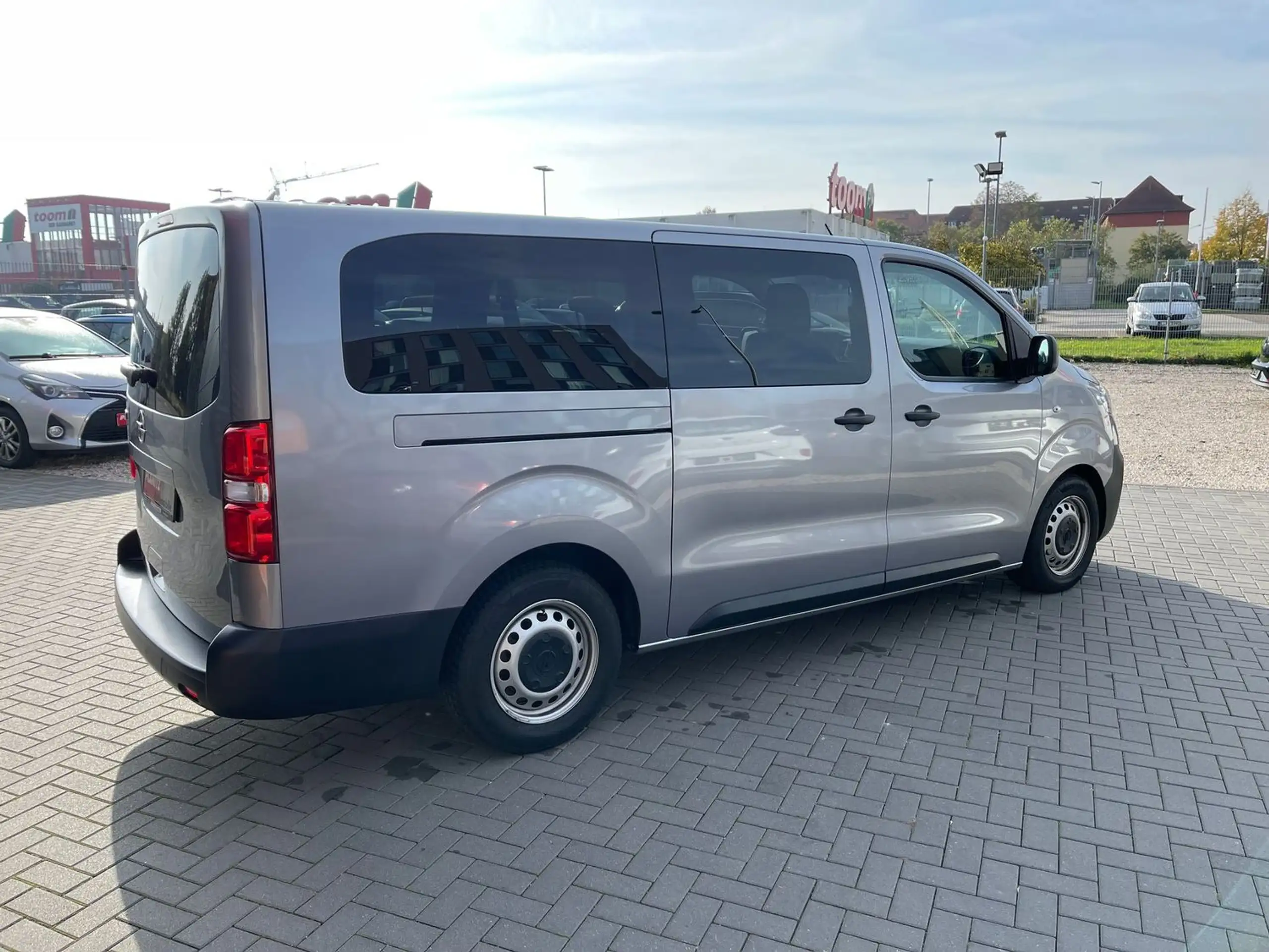 Opel - Vivaro