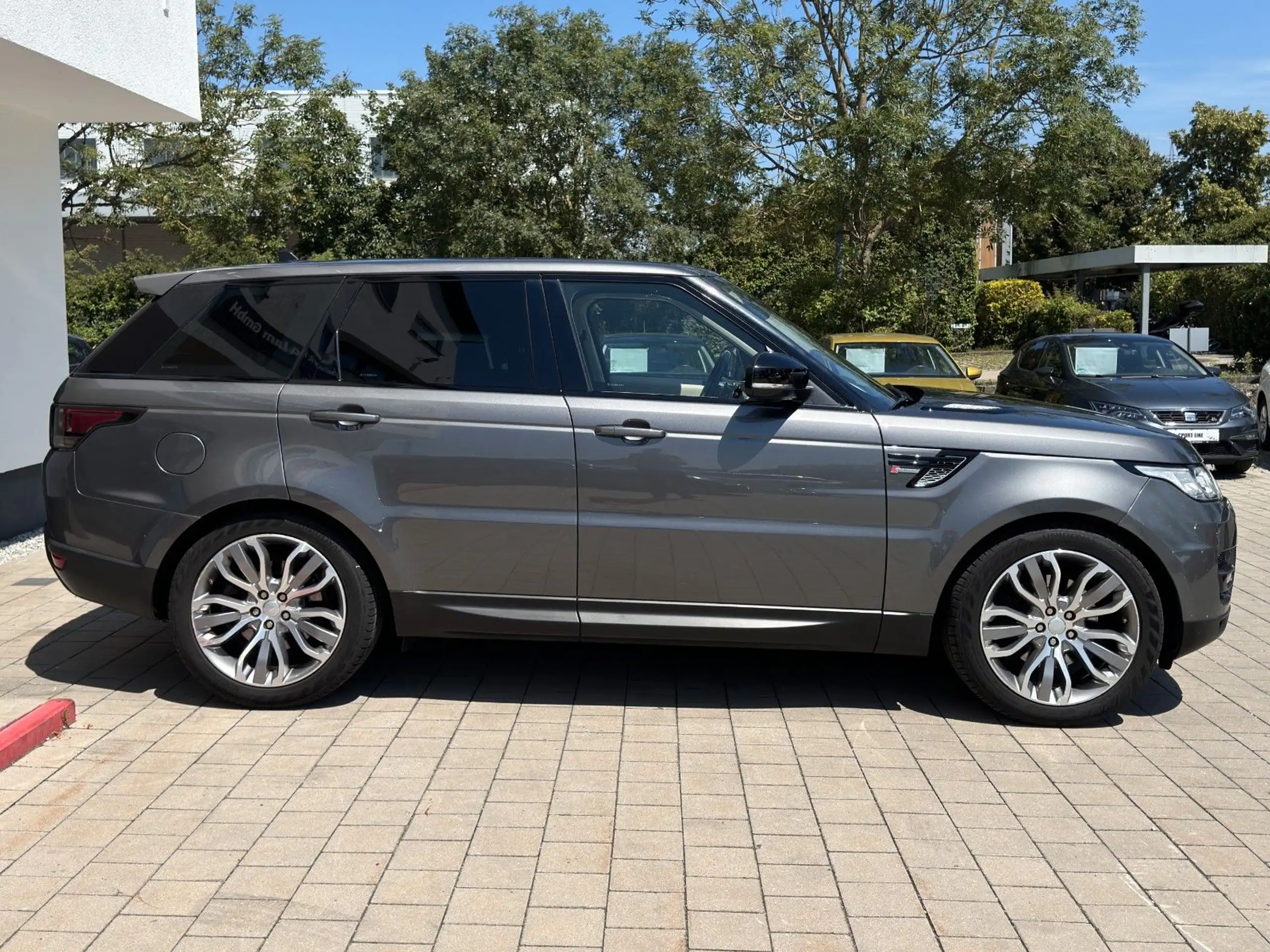 Land Rover - Range Rover Sport