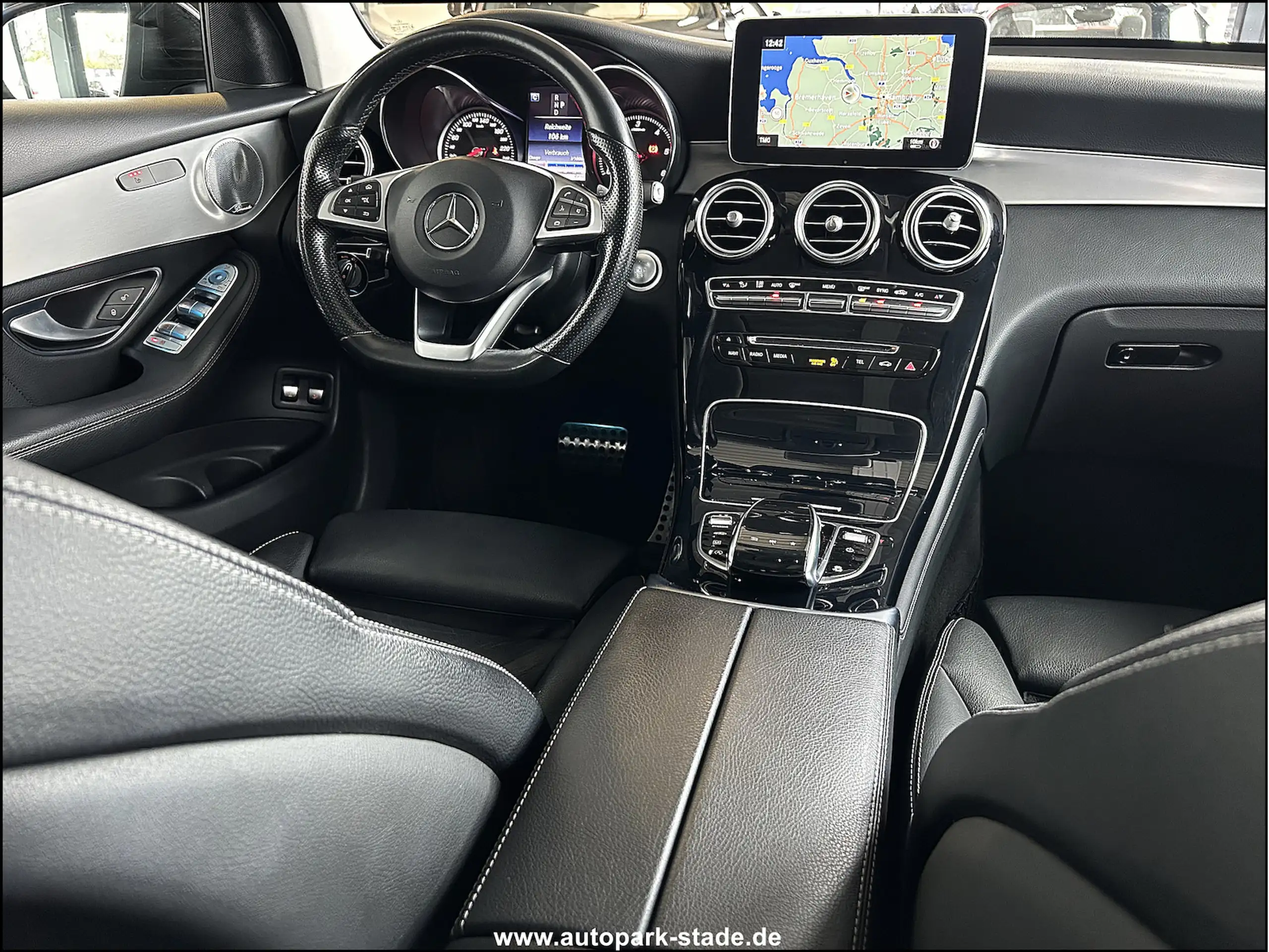 Mercedes-Benz - GLC 250