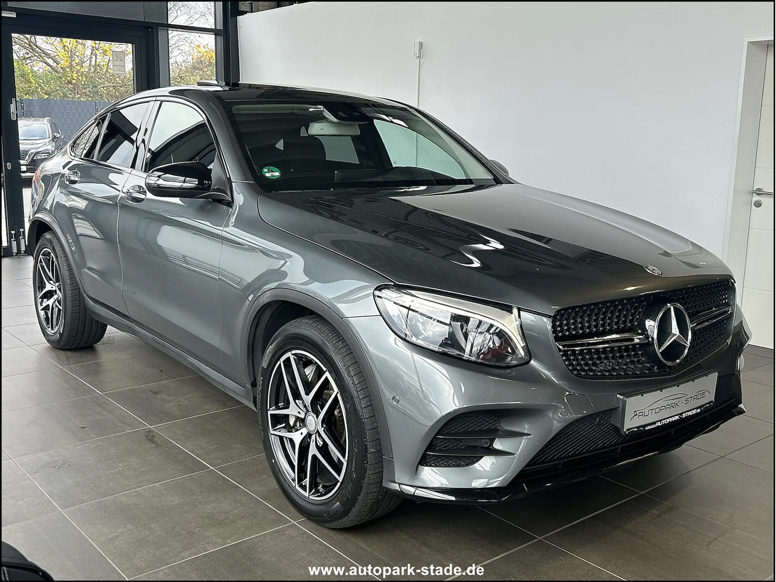 Mercedes-Benz - GLC 250