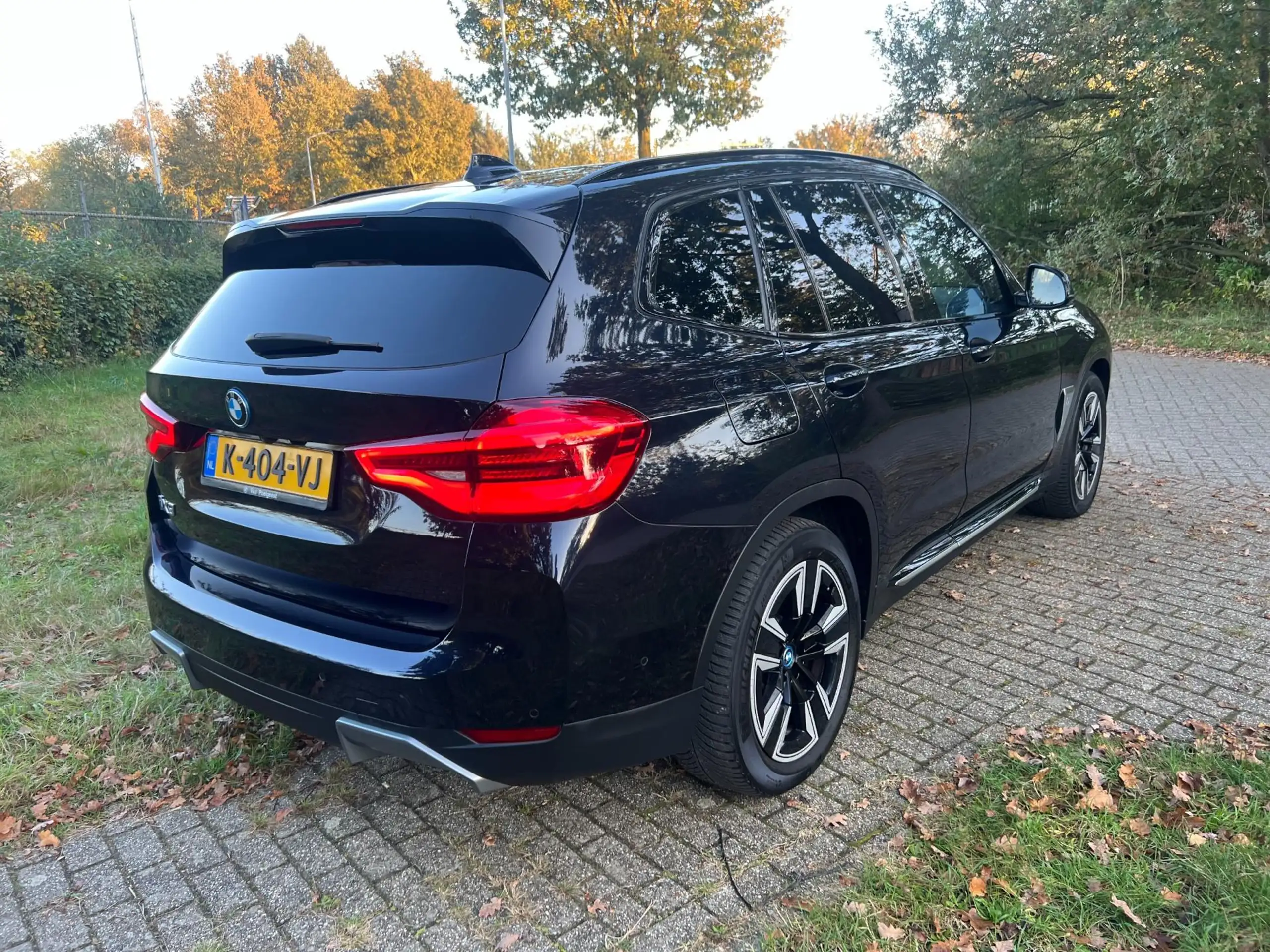 BMW - iX3