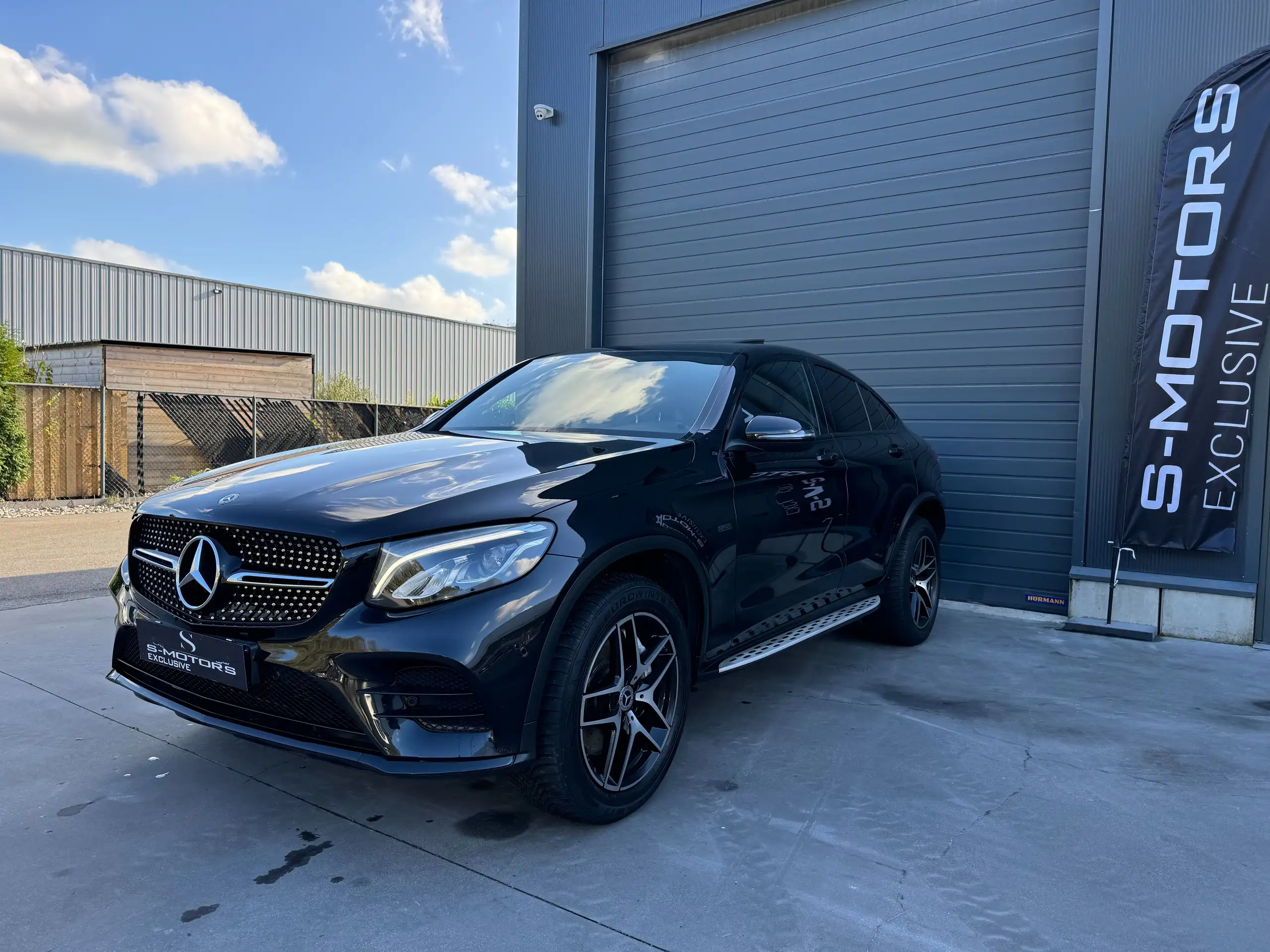 Mercedes-Benz - GLC 350