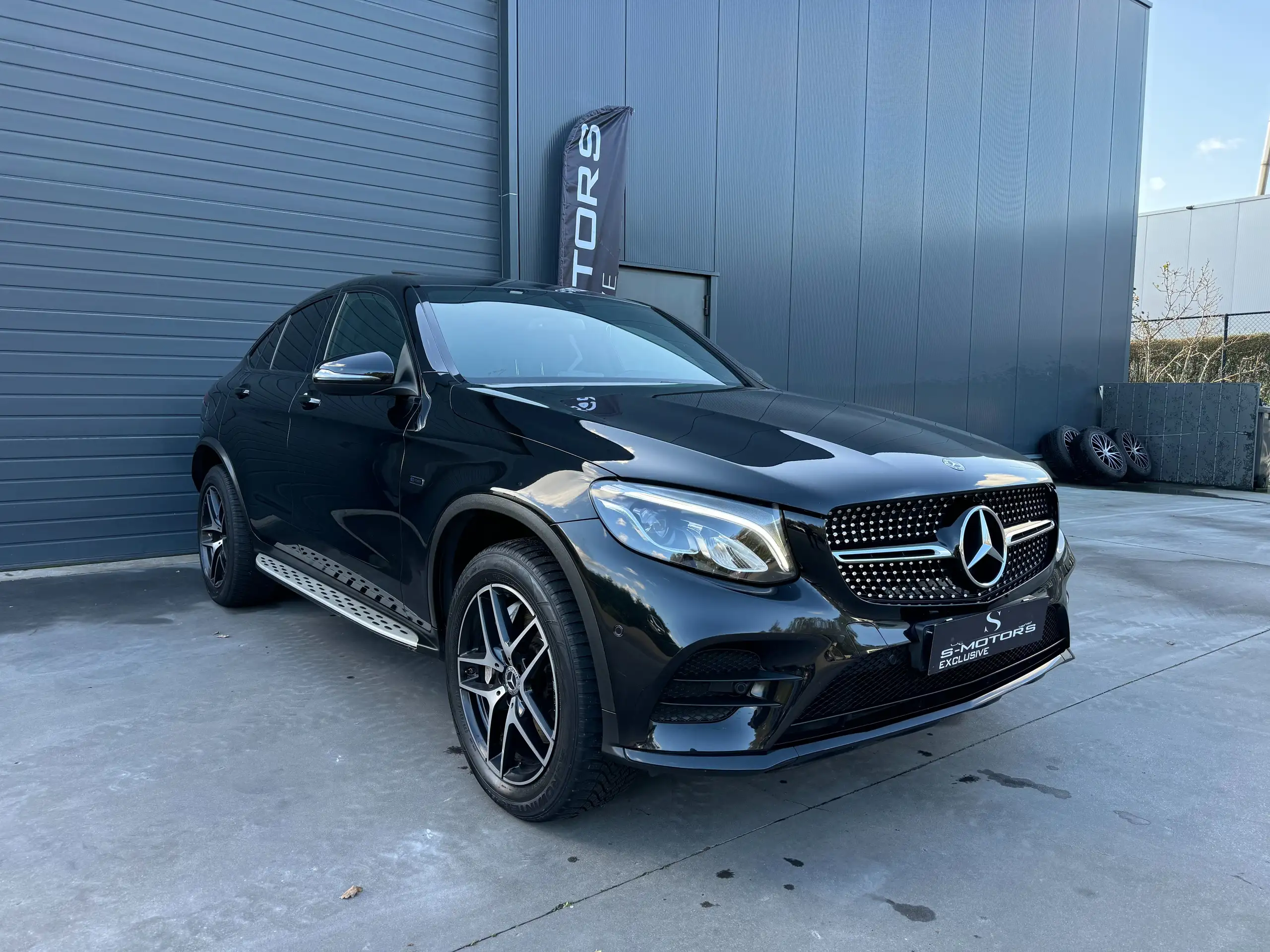 Mercedes-Benz - GLC 350