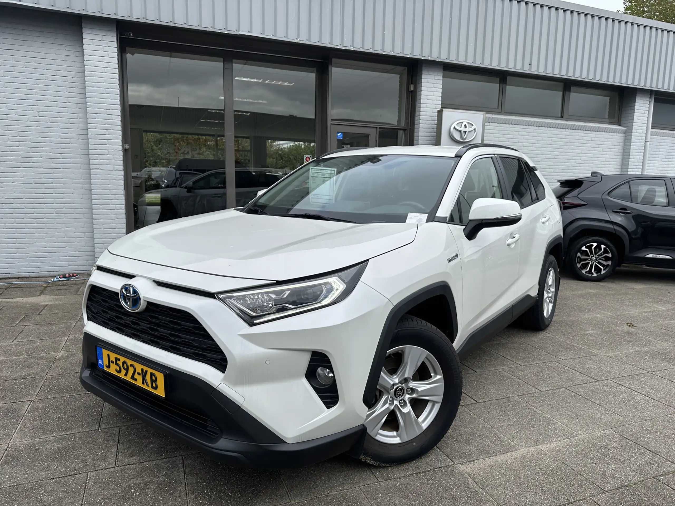 Toyota - RAV 4