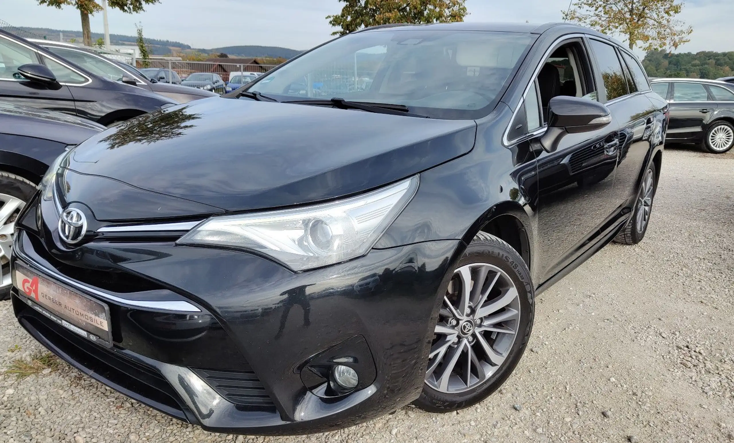 Toyota - Avensis