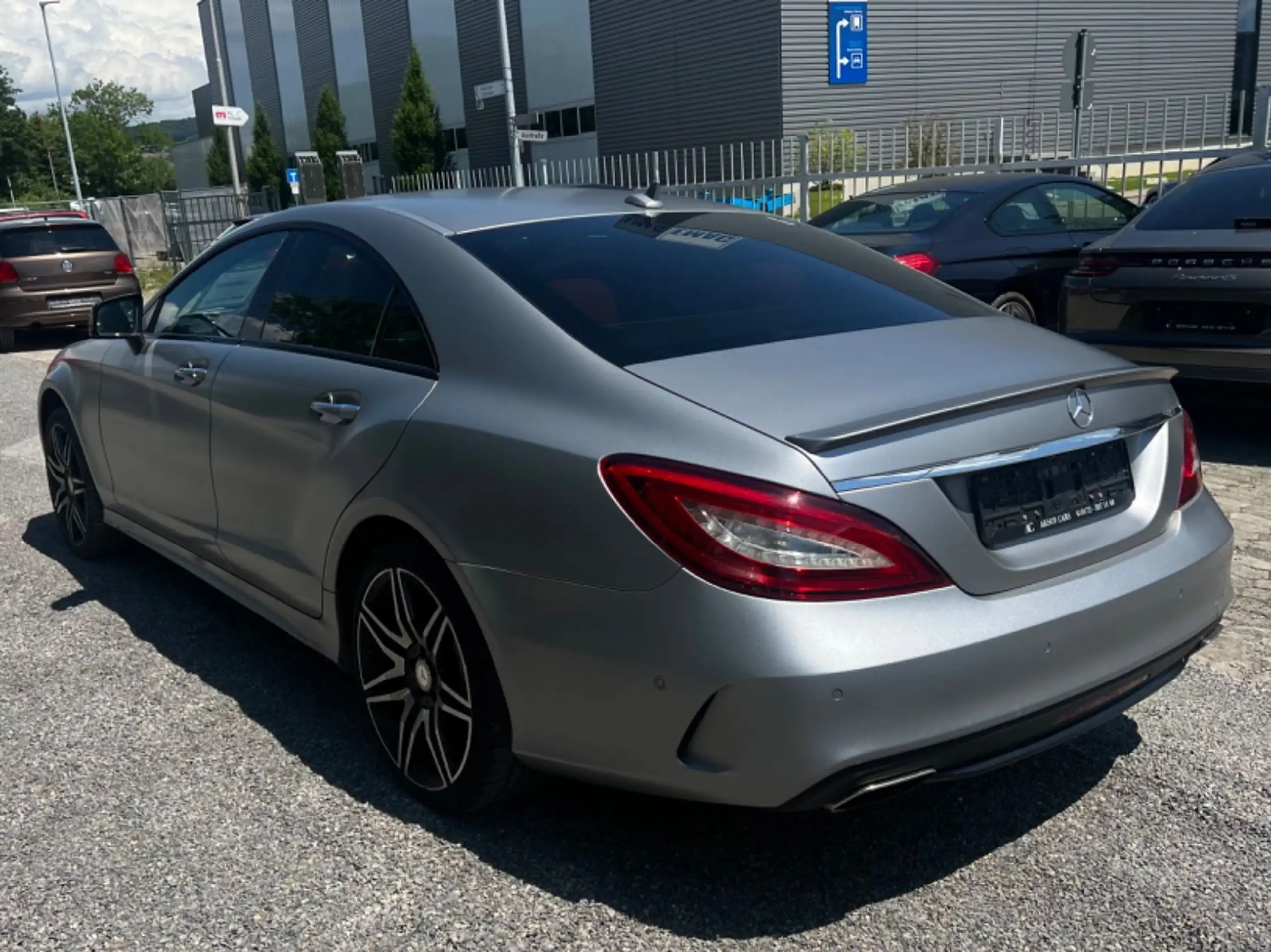 Mercedes-Benz - CLS 500