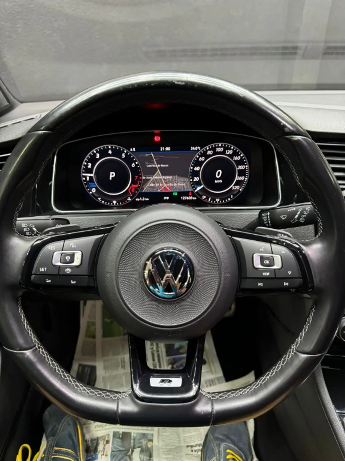 Volkswagen - Golf